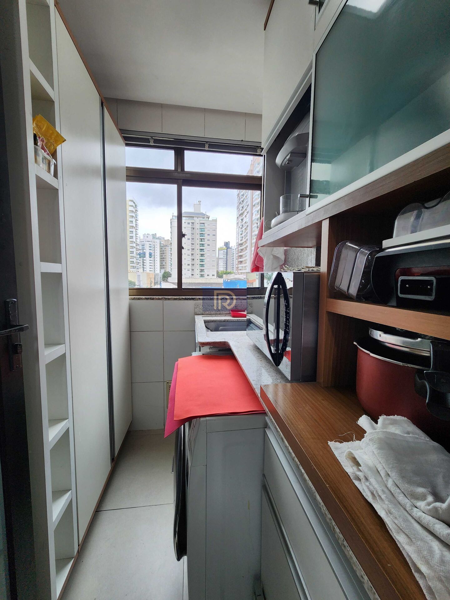 Apartamento à venda com 3 quartos, 95m² - Foto 5