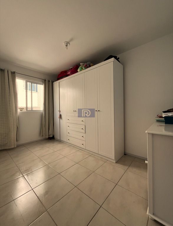 Apartamento à venda com 2 quartos, 67m² - Foto 11