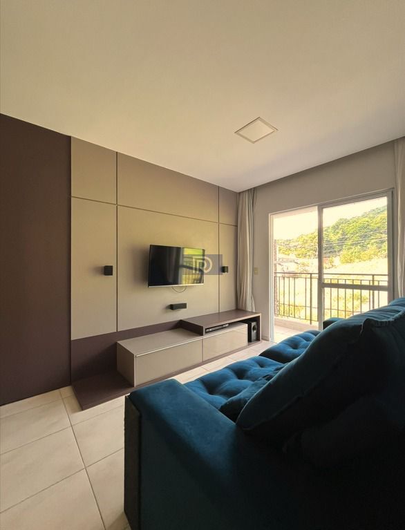 Apartamento à venda com 2 quartos, 67m² - Foto 4