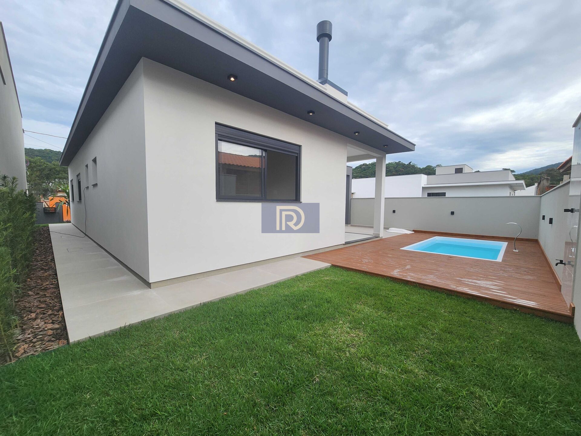 Casa à venda com 3 quartos, 108m² - Foto 17