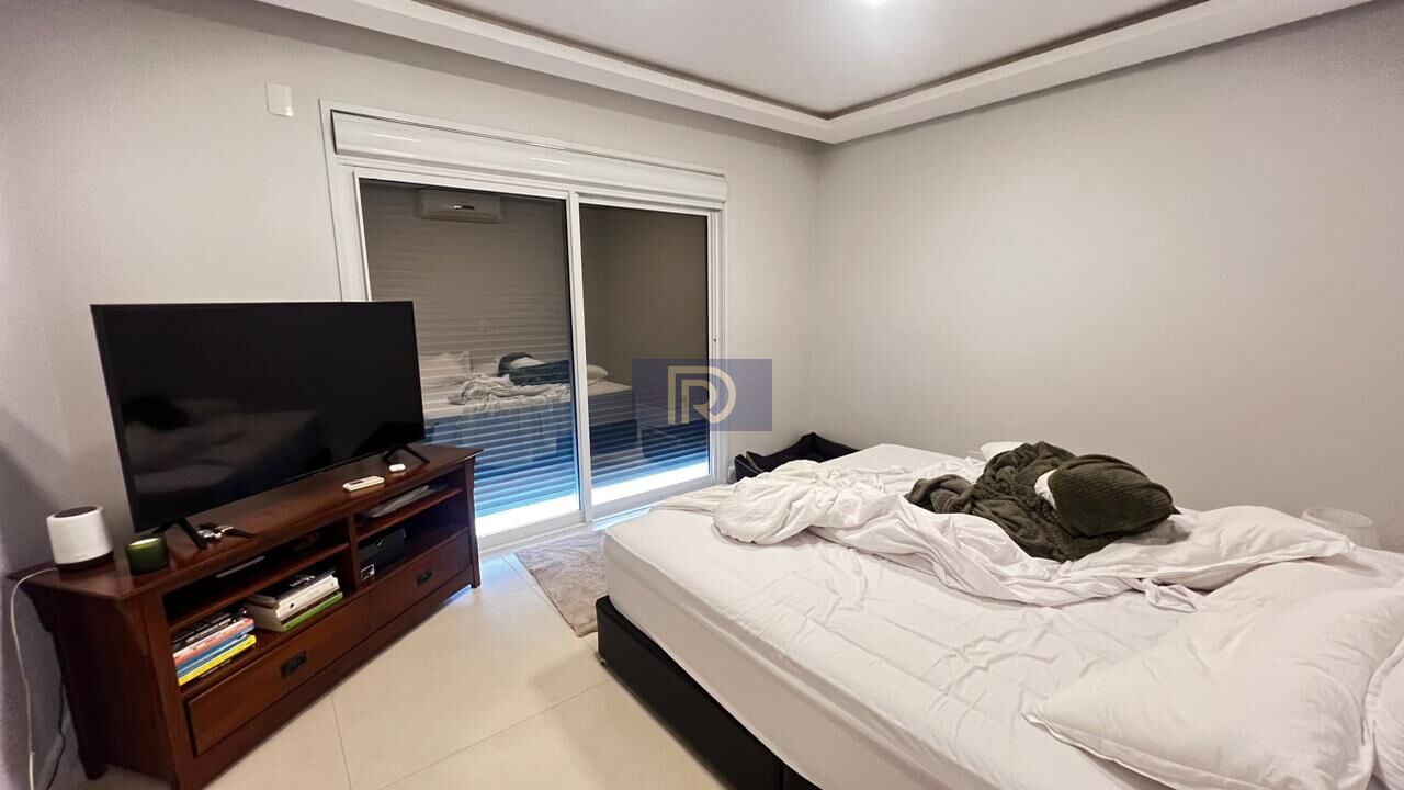 Casa à venda com 4 quartos, 256m² - Foto 26