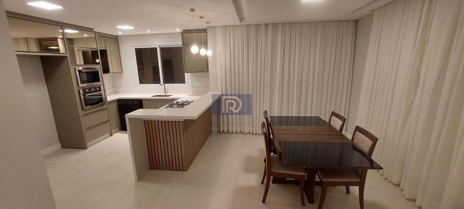 Casa à venda com 4 quartos, 256m² - Foto 30