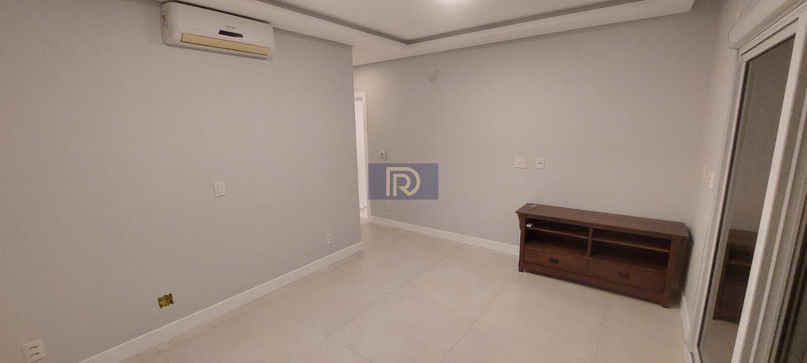 Casa à venda com 4 quartos, 256m² - Foto 37