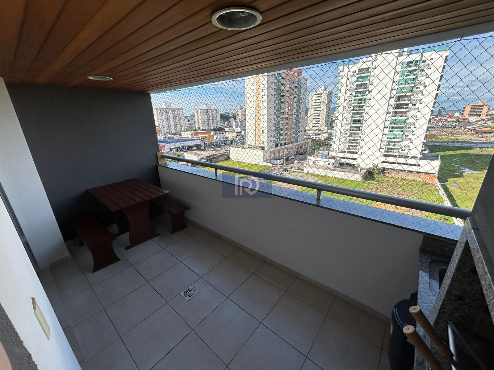 Apartamento à venda com 2 quartos, 92m² - Foto 13