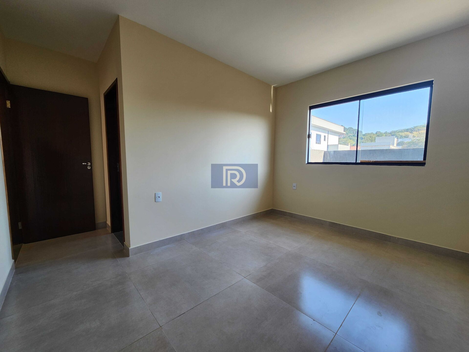 Casa à venda com 3 quartos, 93m² - Foto 12