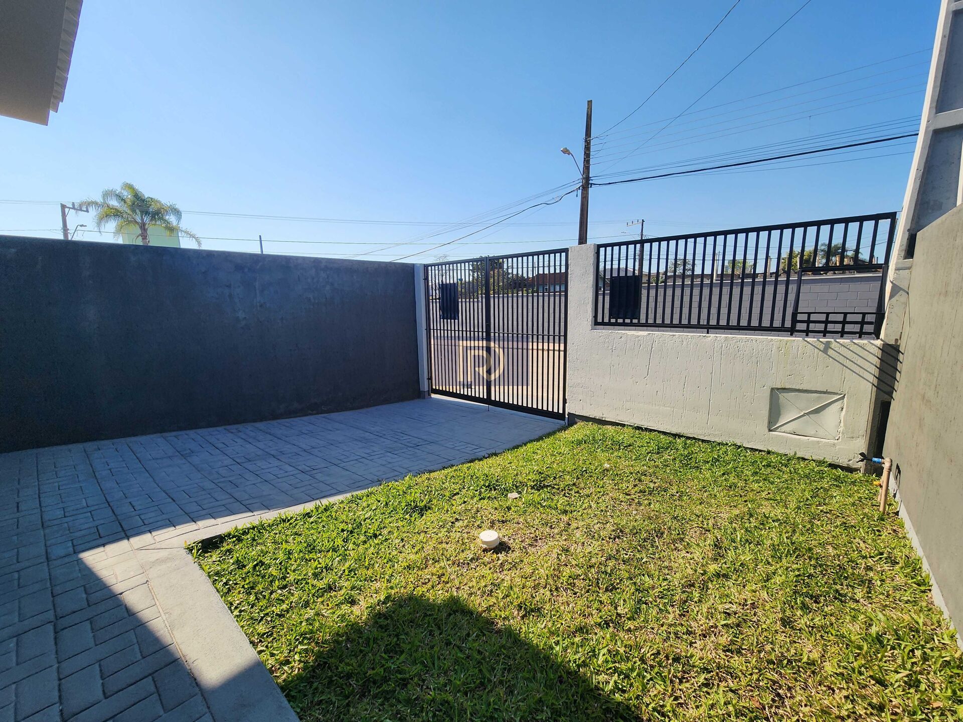 Casa à venda com 3 quartos, 93m² - Foto 3