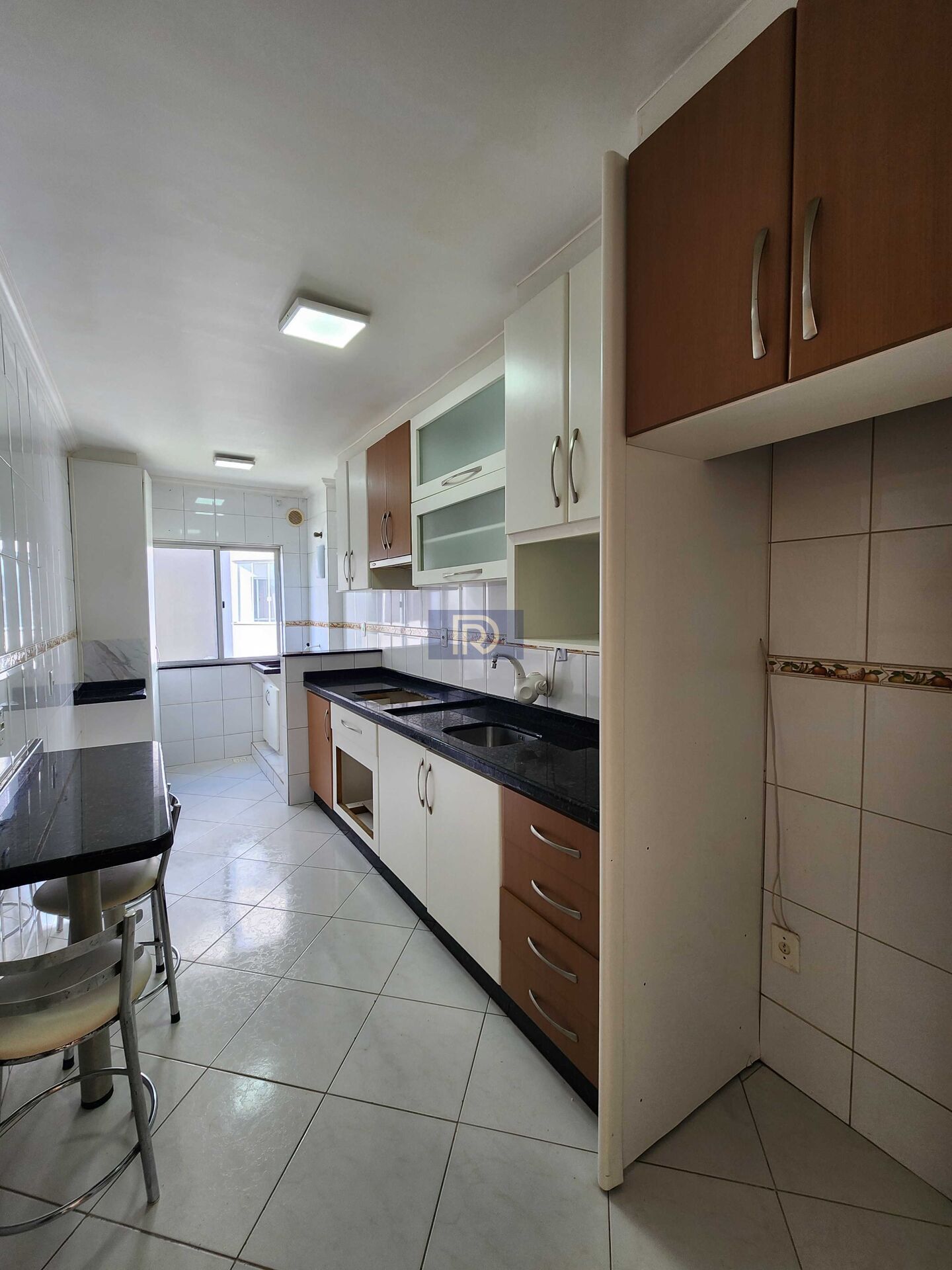 Apartamento à venda com 2 quartos, 59m² - Foto 3