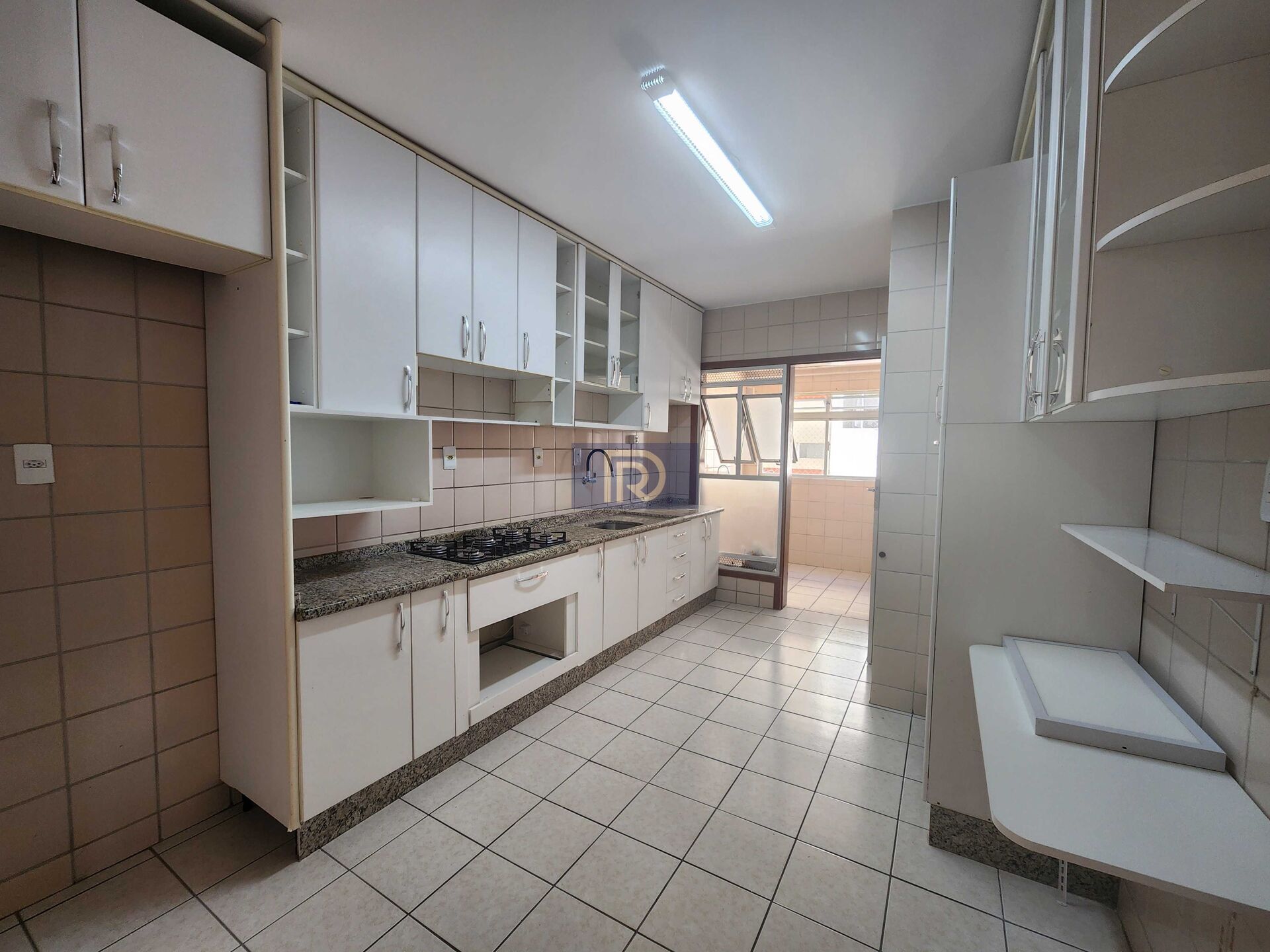 Apartamento à venda com 3 quartos, 109m² - Foto 5