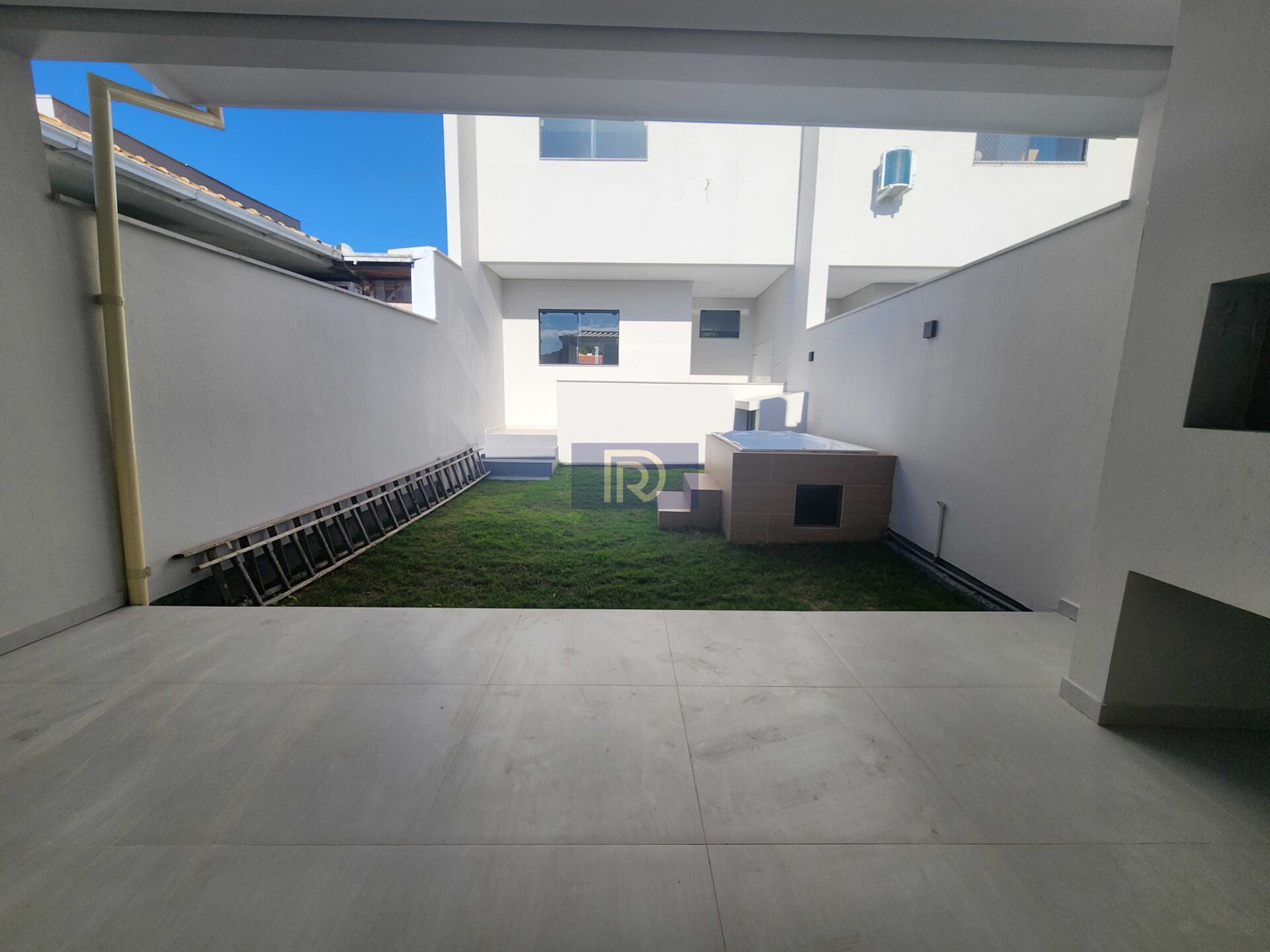 Sobrado à venda com 2 quartos, 80m² - Foto 24