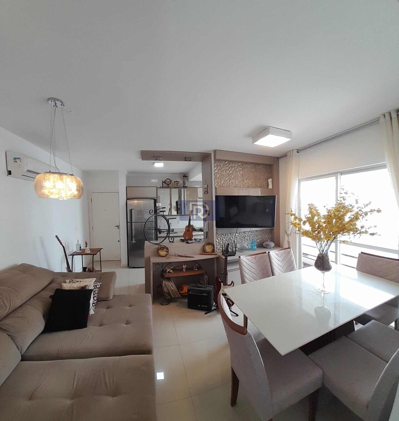 Apartamento à venda com 2 quartos, 82m² - Foto 3