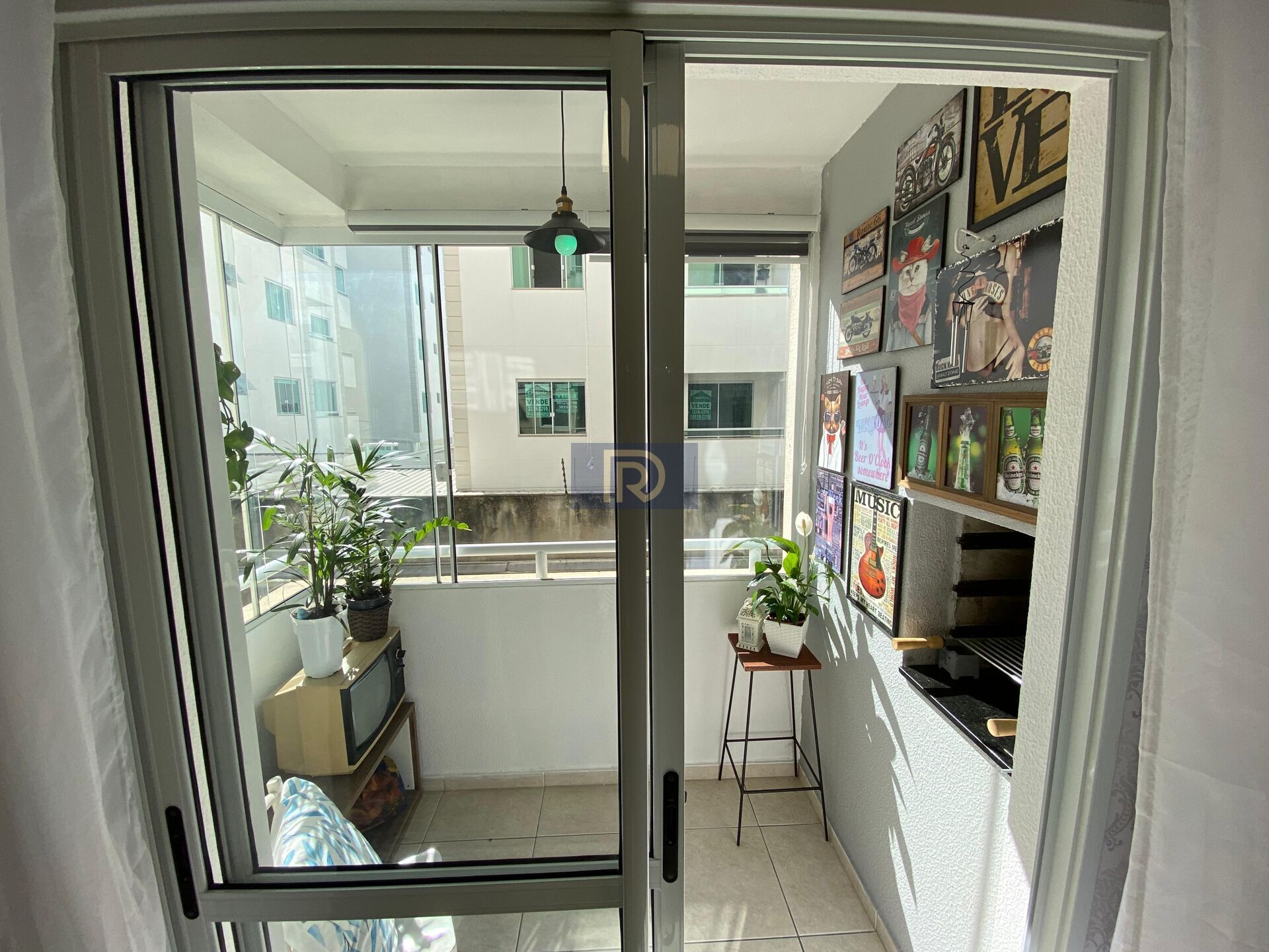 Apartamento à venda com 2 quartos, 60m² - Foto 5