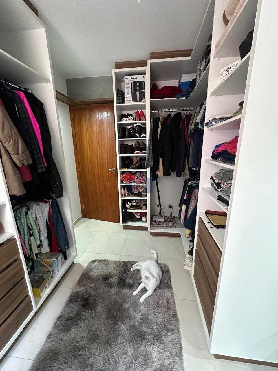 Apartamento à venda com 2 quartos, 60m² - Foto 11