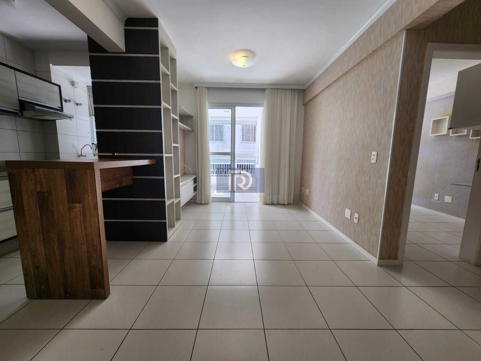 Apartamento à venda com 2 quartos, 68m² - Foto 1