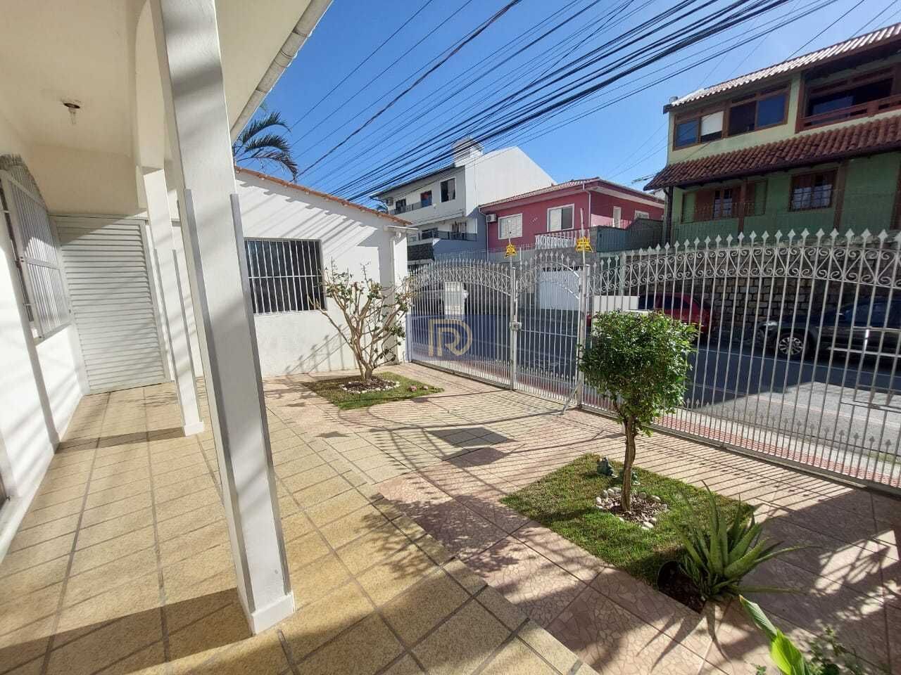 Casa, 3 quartos, 211 m² - Foto 4
