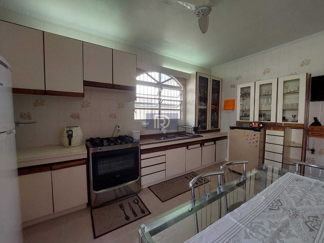 Casa, 3 quartos, 211 m² - Foto 14