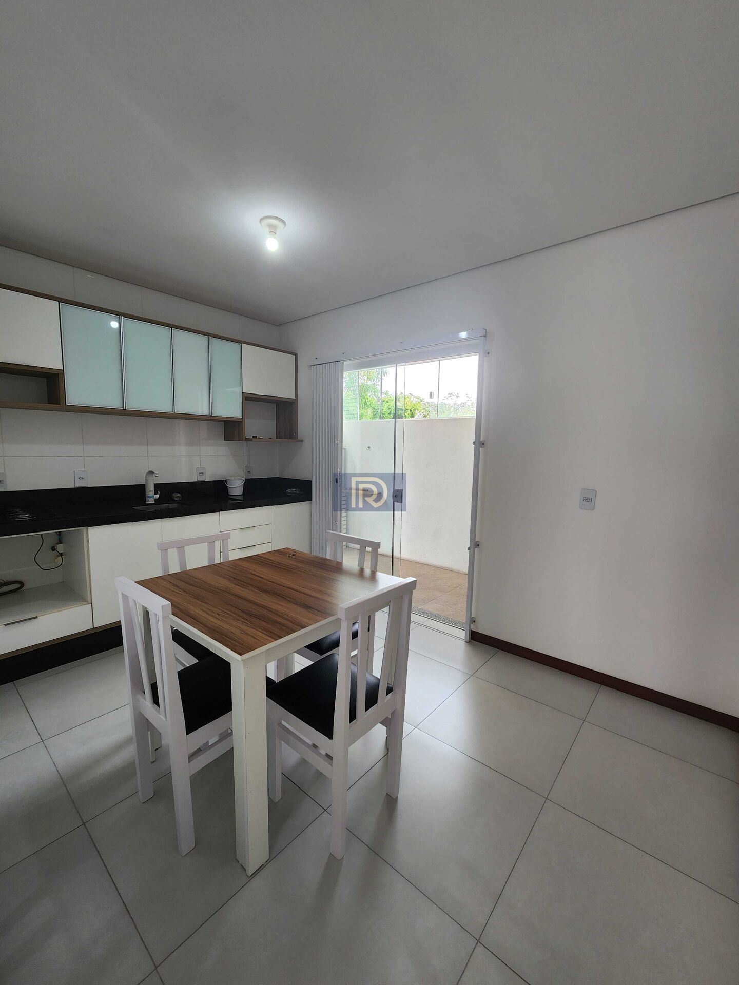 Sobrado à venda com 2 quartos, 84m² - Foto 7