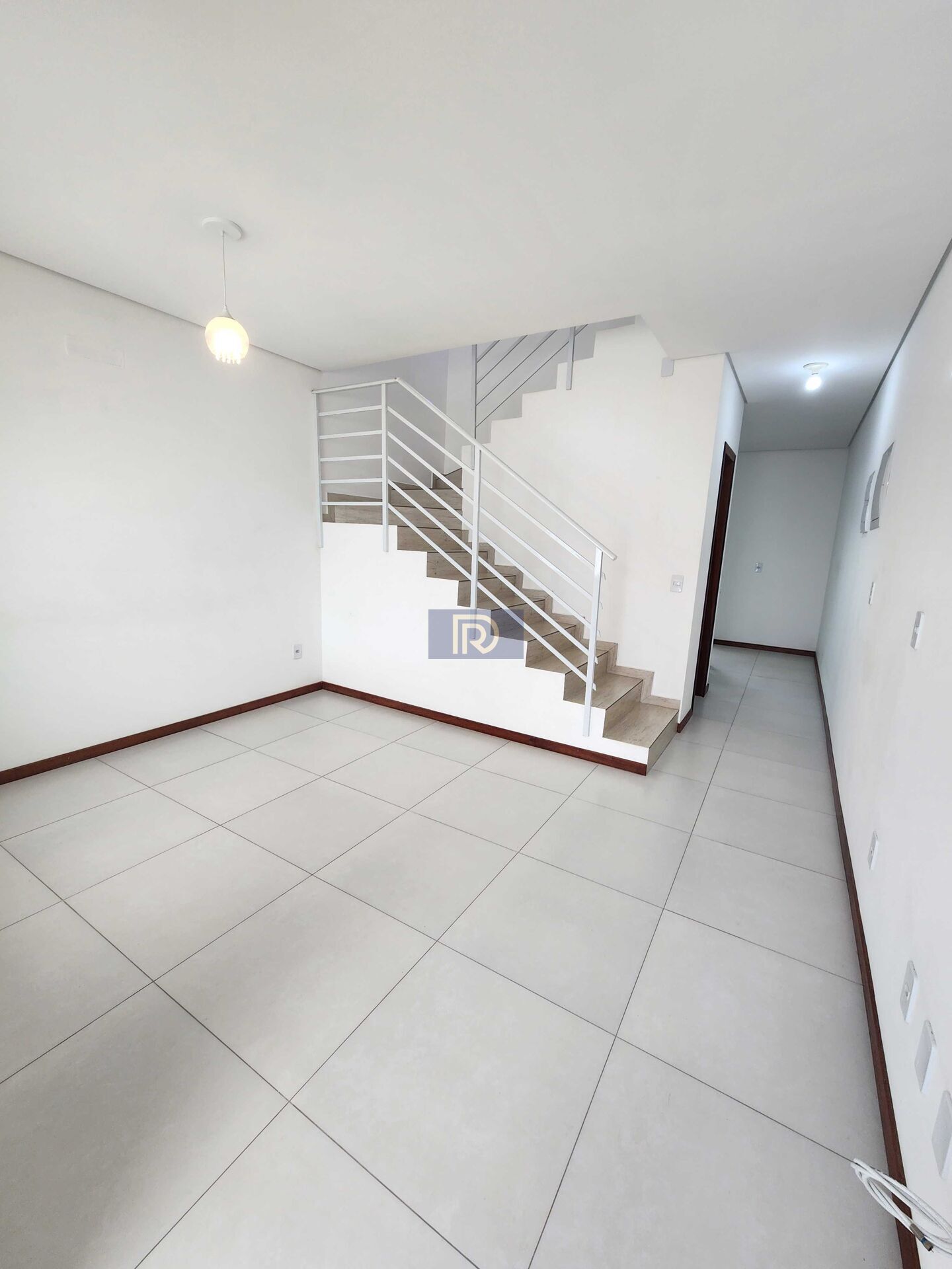 Sobrado à venda com 2 quartos, 84m² - Foto 2