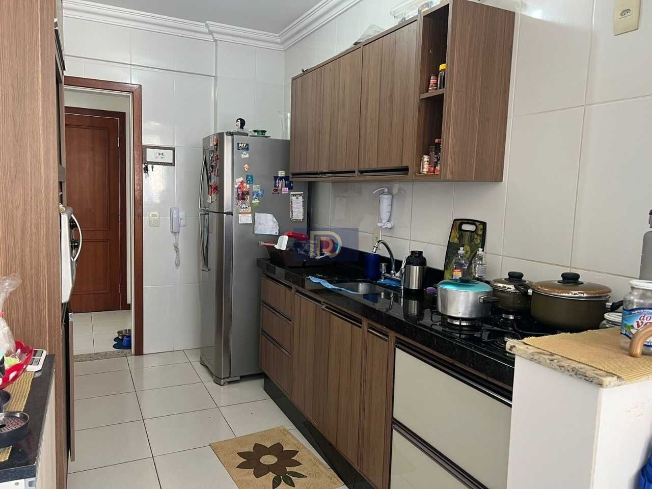 Apartamento à venda com 2 quartos, 87m² - Foto 2