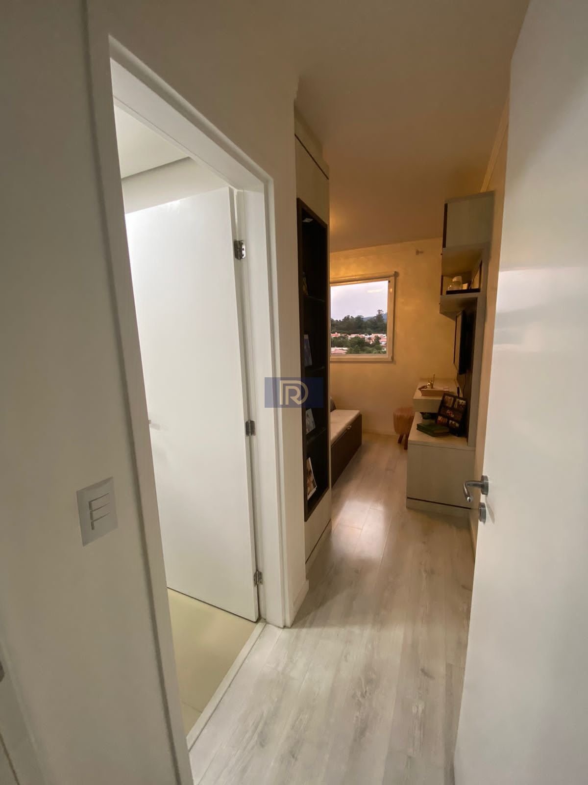 Apartamento à venda com 2 quartos, 77m² - Foto 9