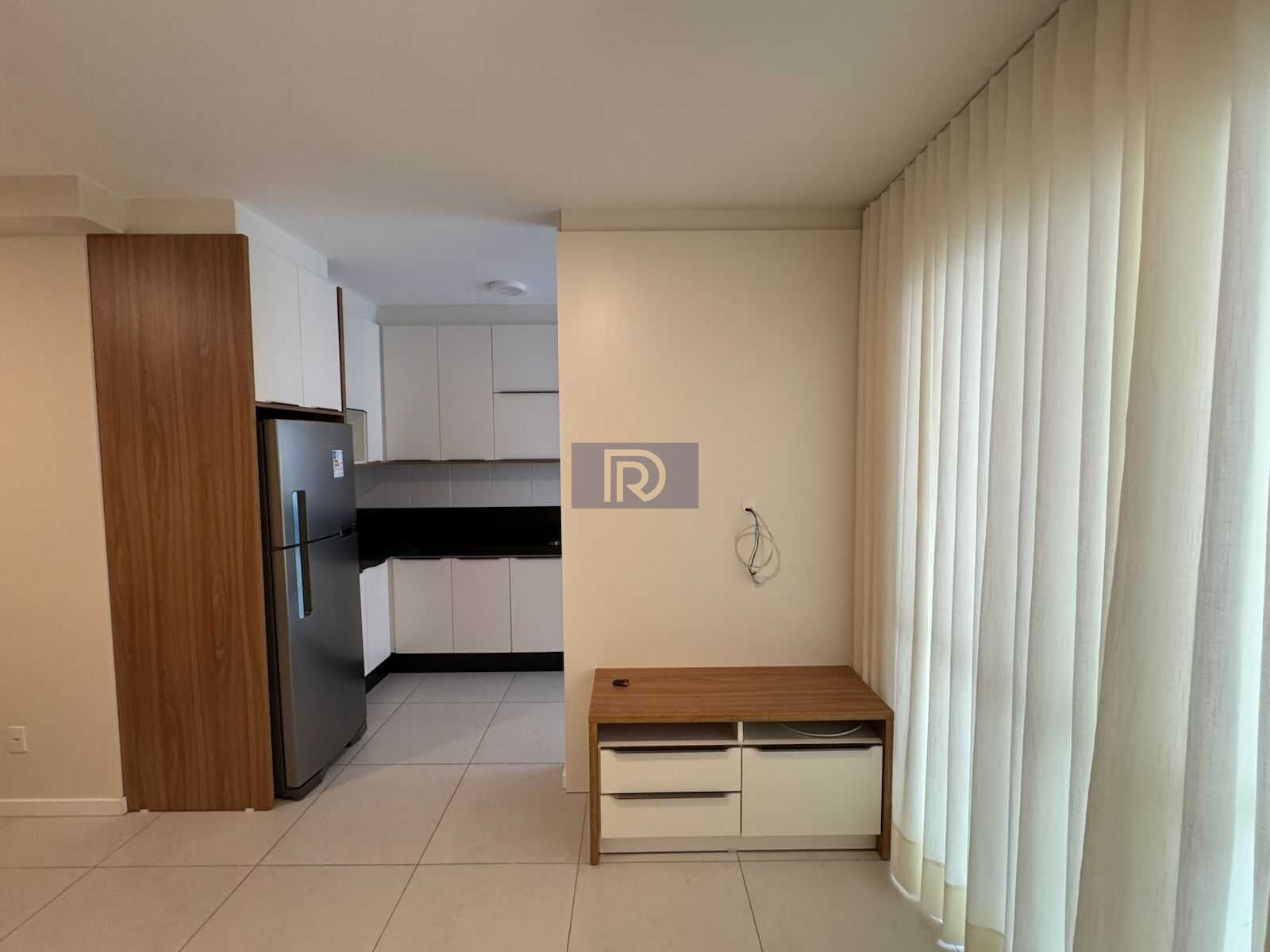 Apartamento à venda com 2 quartos, 64m² - Foto 4