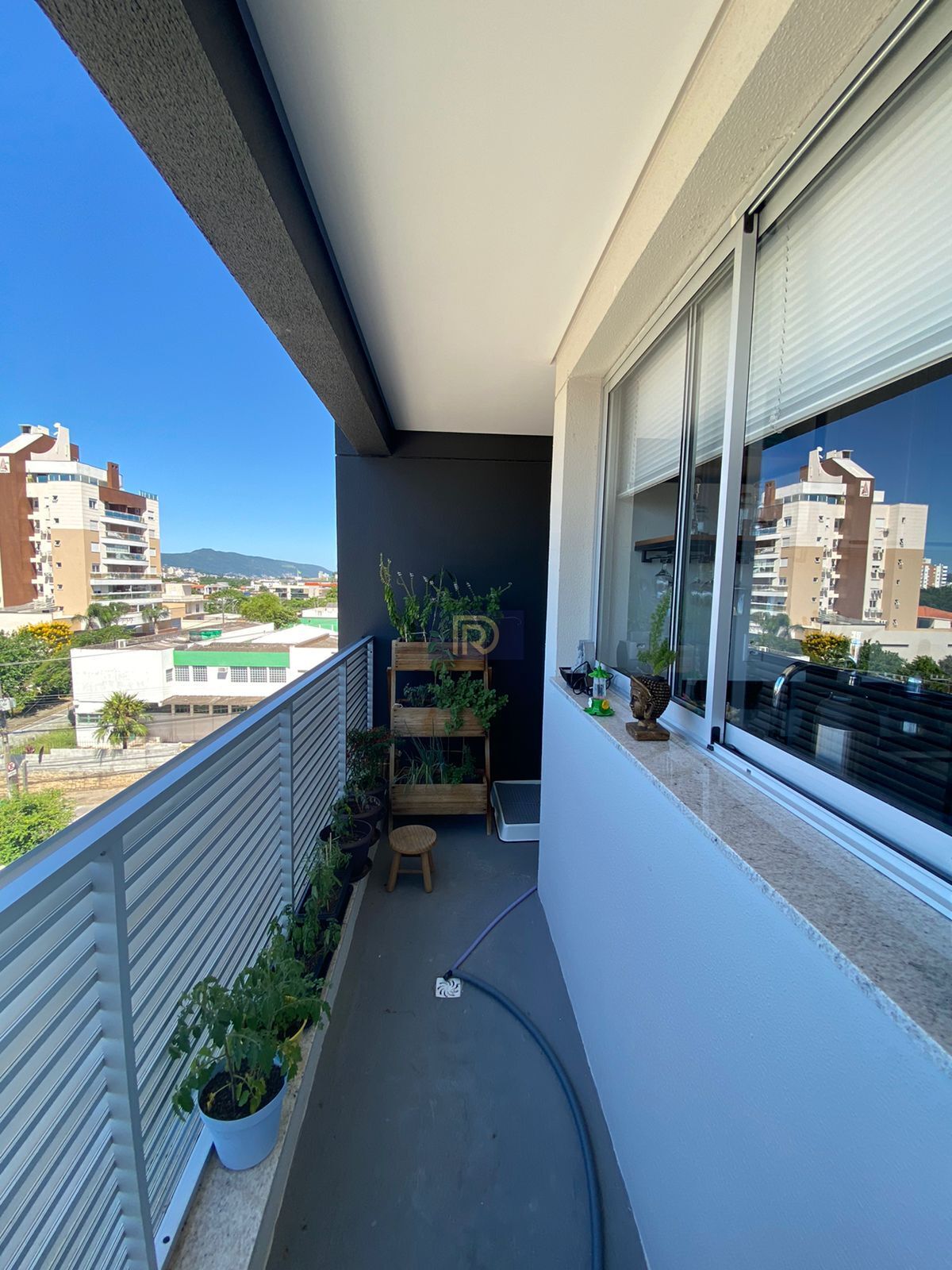 Apartamento à venda com 3 quartos, 105m² - Foto 9