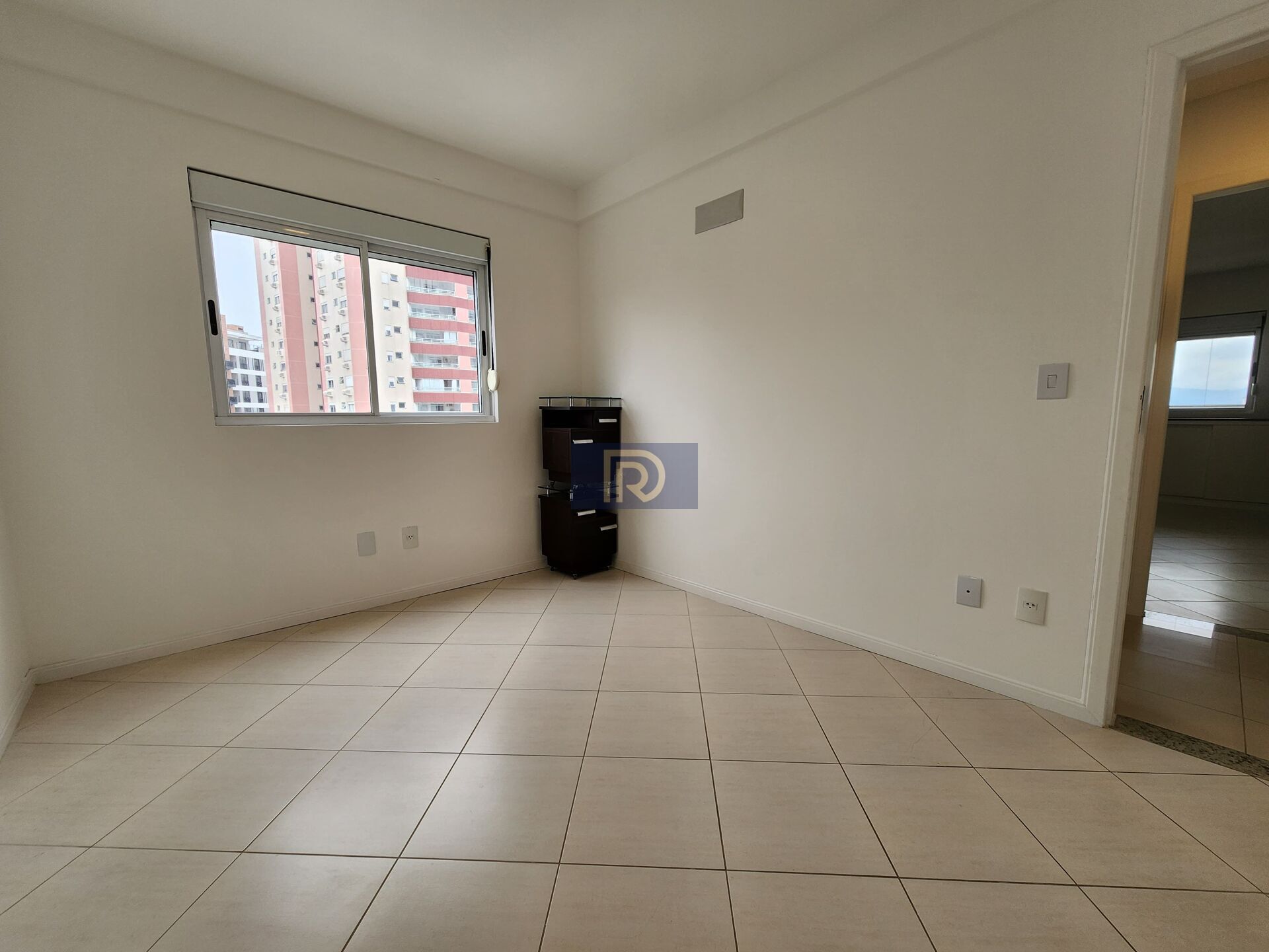 Apartamento à venda com 2 quartos, 83m² - Foto 15