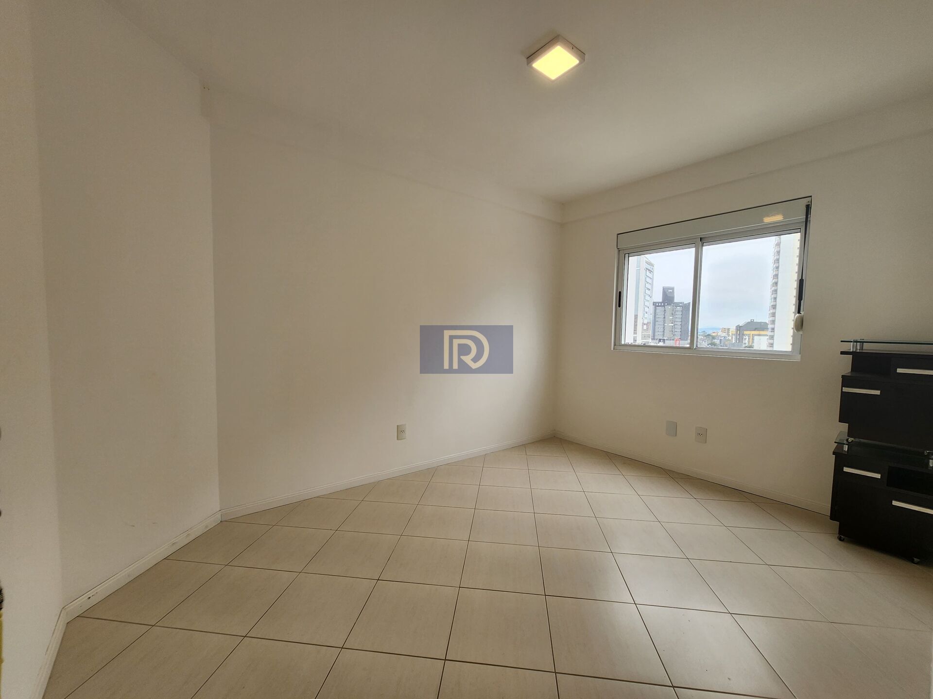 Apartamento à venda com 2 quartos, 83m² - Foto 14