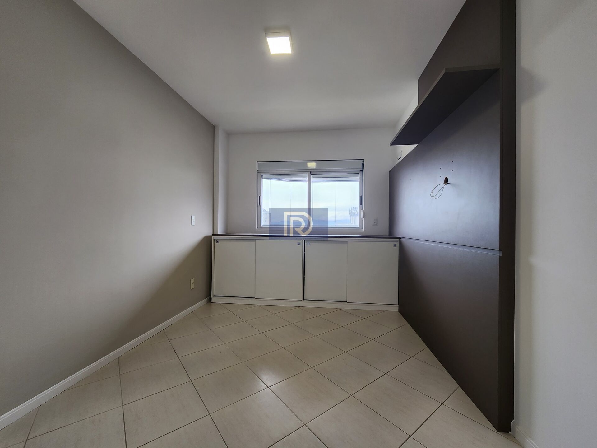 Apartamento à venda com 2 quartos, 83m² - Foto 17