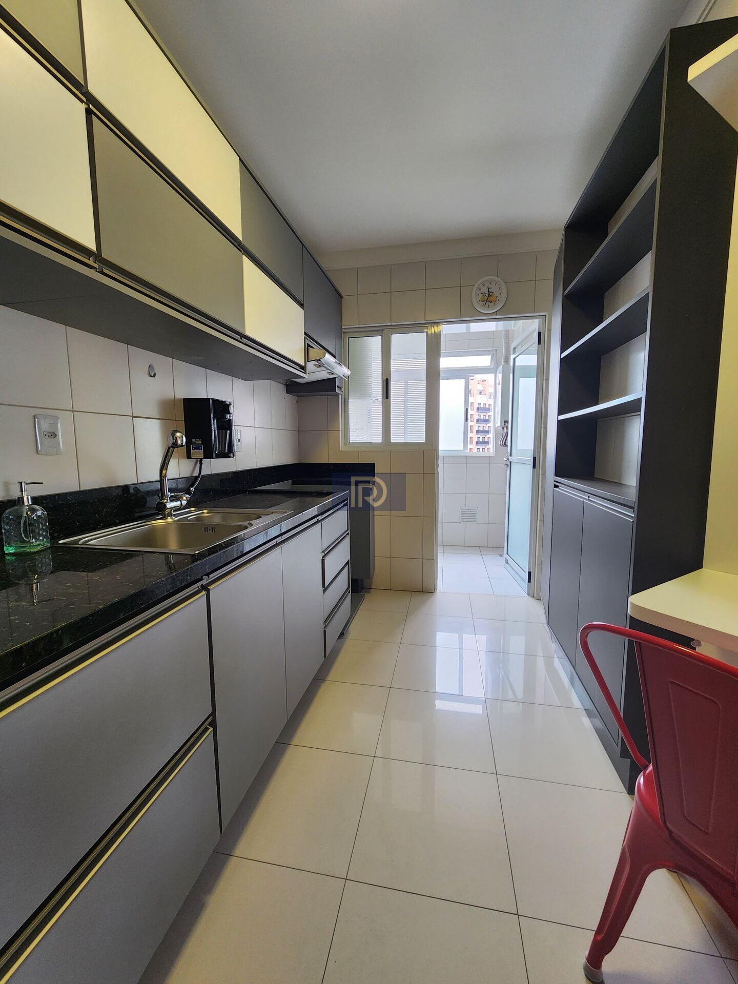 Apartamento à venda com 2 quartos, 83m² - Foto 6