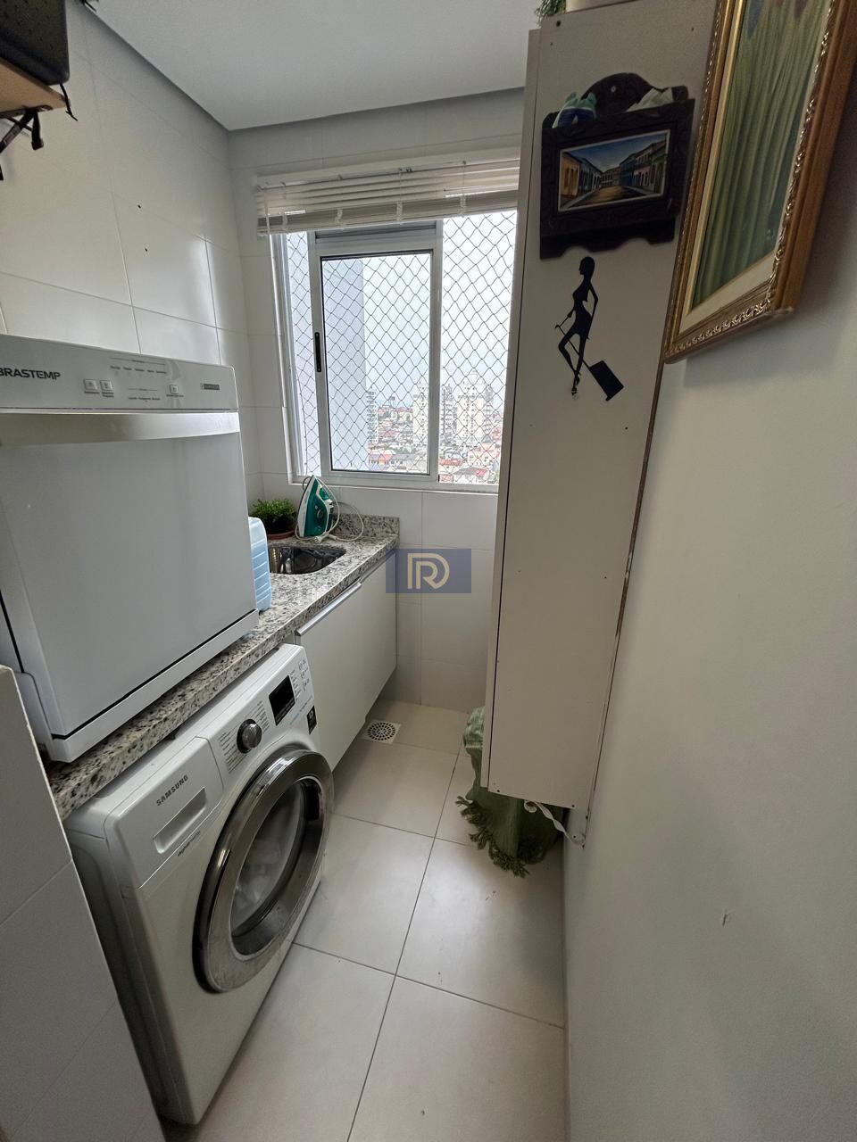 Apartamento à venda com 2 quartos, 70m² - Foto 4