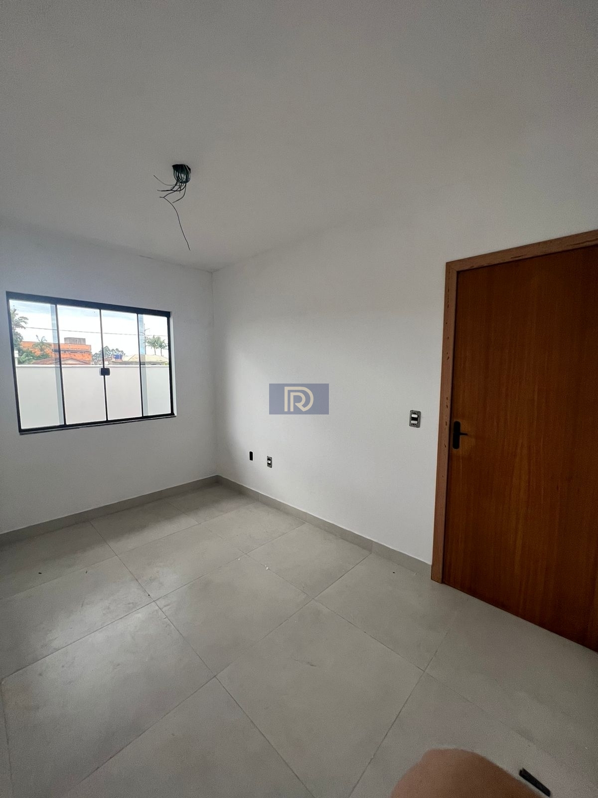 Casa à venda com 3 quartos, 96m² - Foto 4