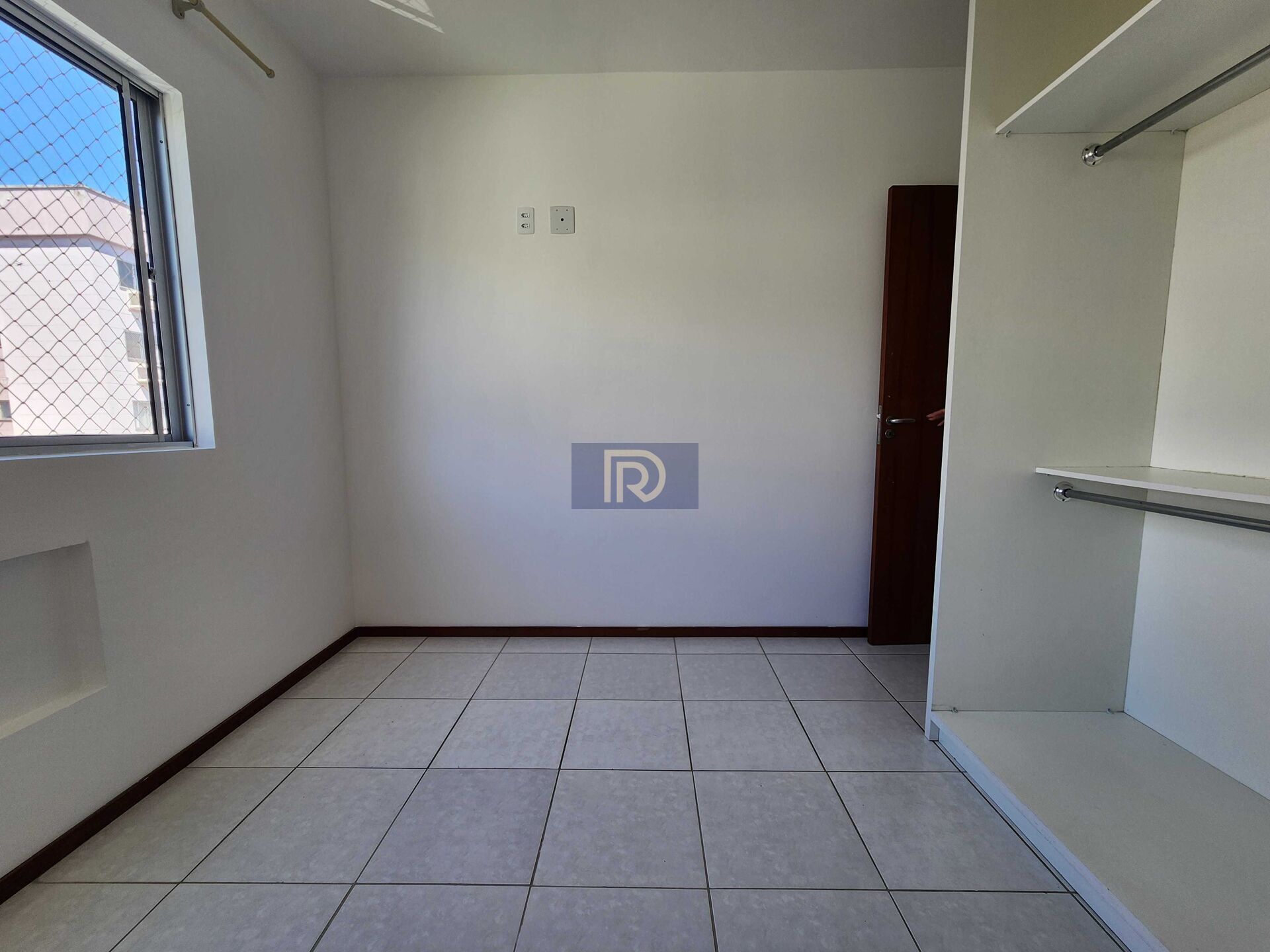 Apartamento à venda com 2 quartos, 44m² - Foto 8