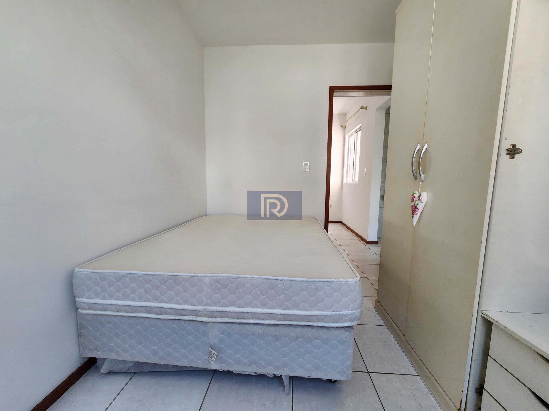 Apartamento à venda com 2 quartos, 44m² - Foto 11