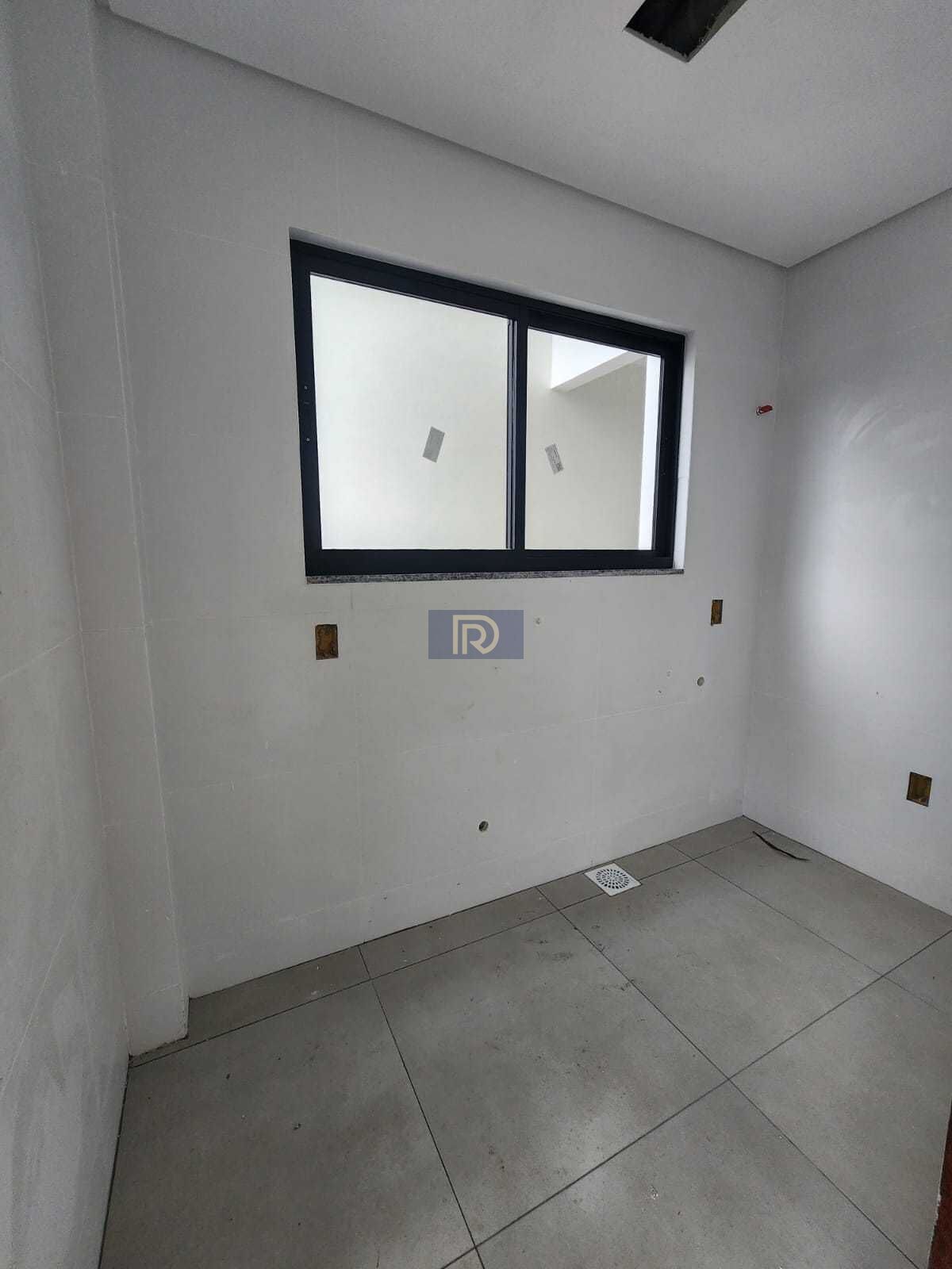 Sobrado à venda com 3 quartos, 10m² - Foto 7