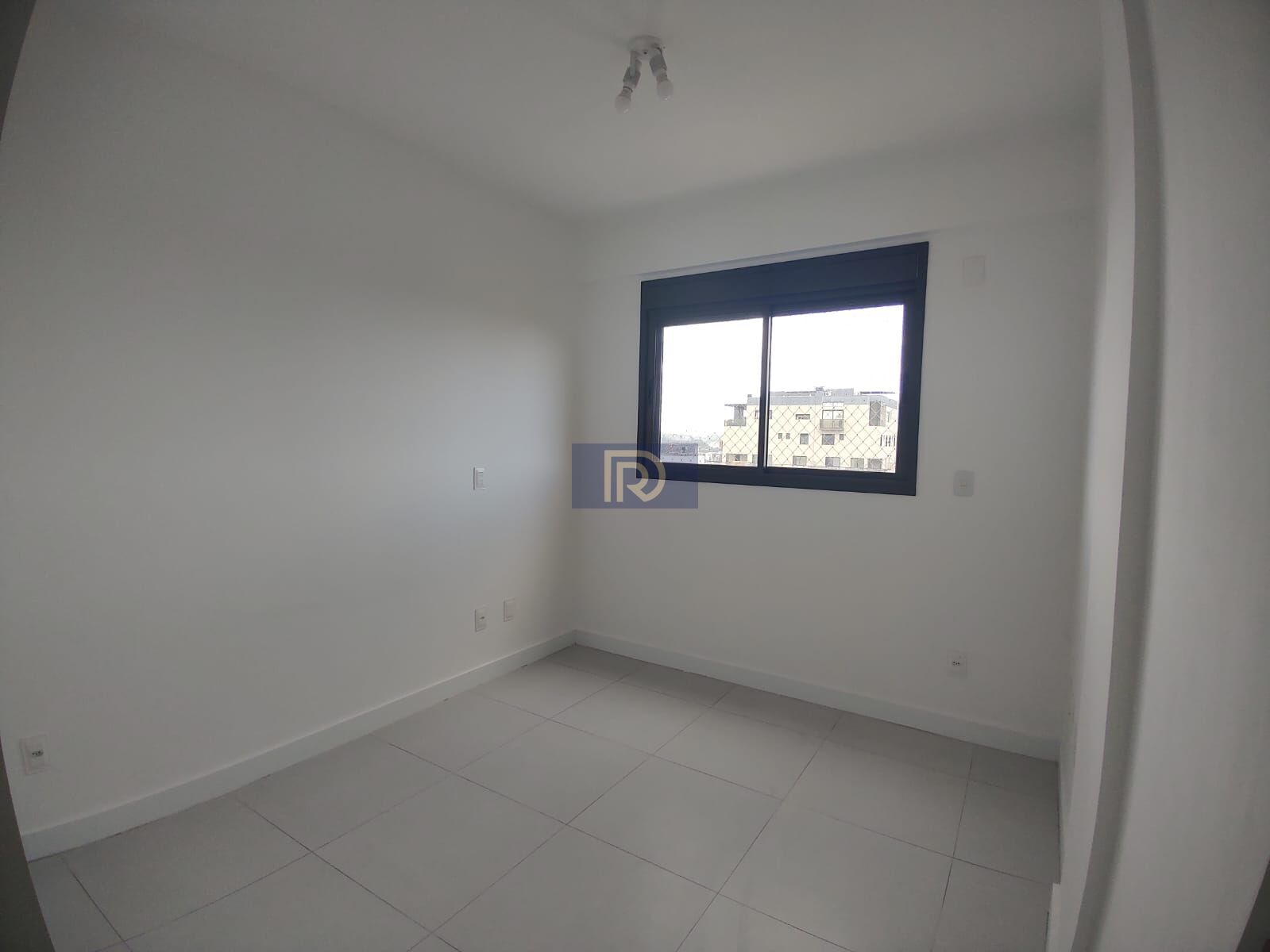 Apartamento à venda com 2 quartos, 100m² - Foto 11