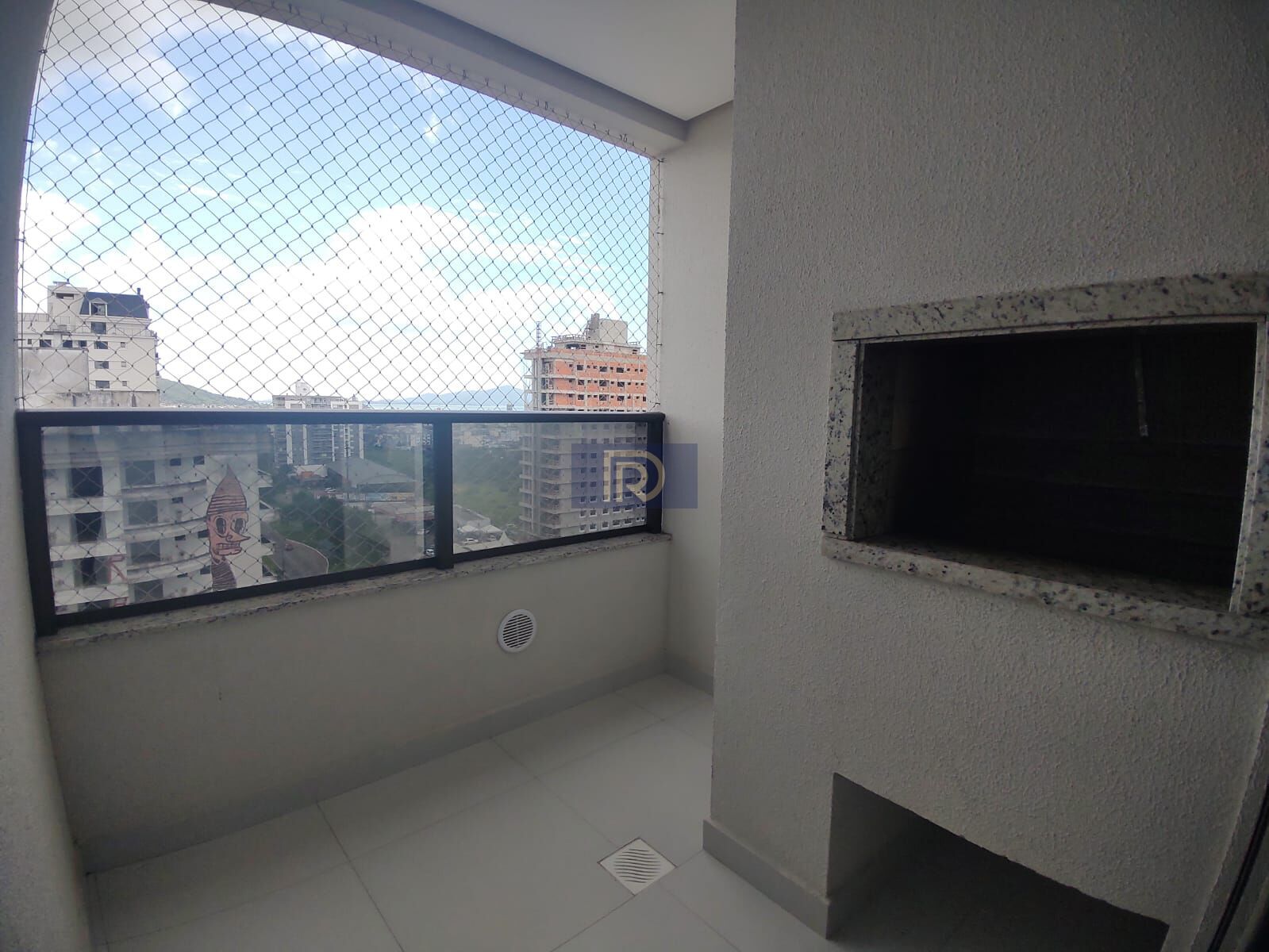 Apartamento à venda com 2 quartos, 100m² - Foto 4