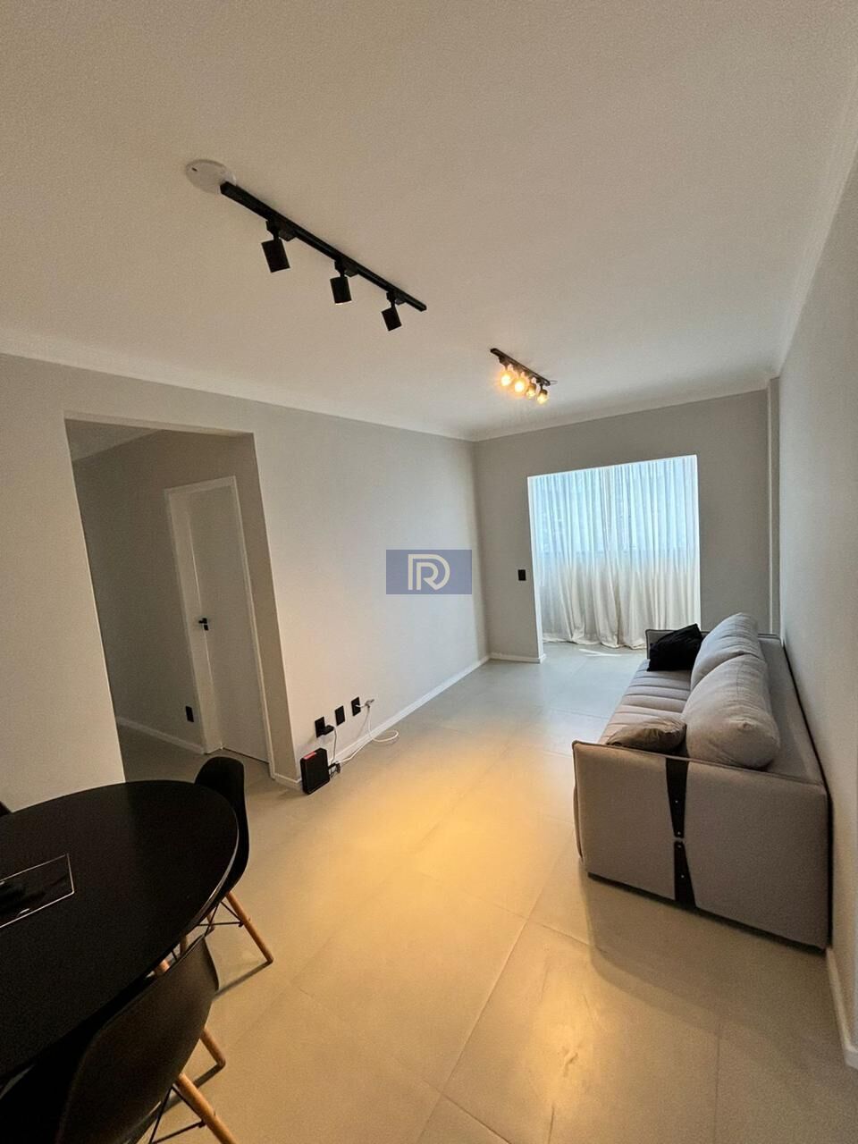 Apartamento à venda com 3 quartos, 72m² - Foto 1