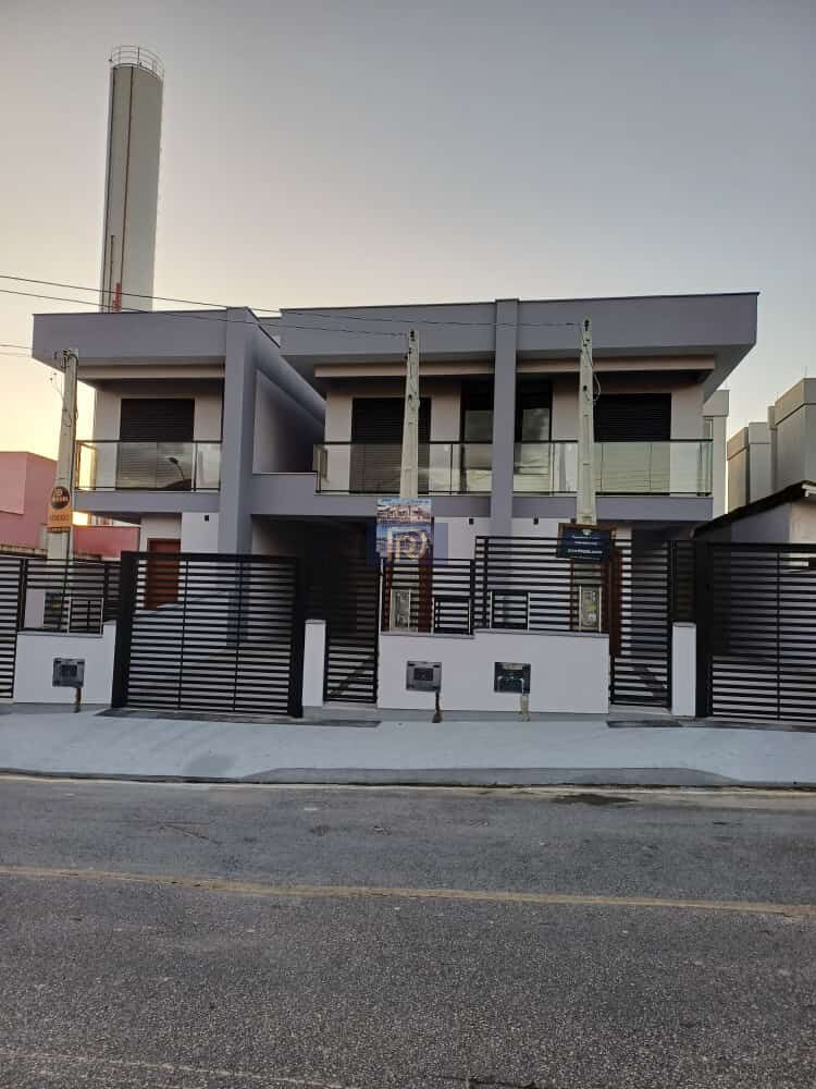 Sobrado à venda com 3 quartos, 120m² - Foto 2