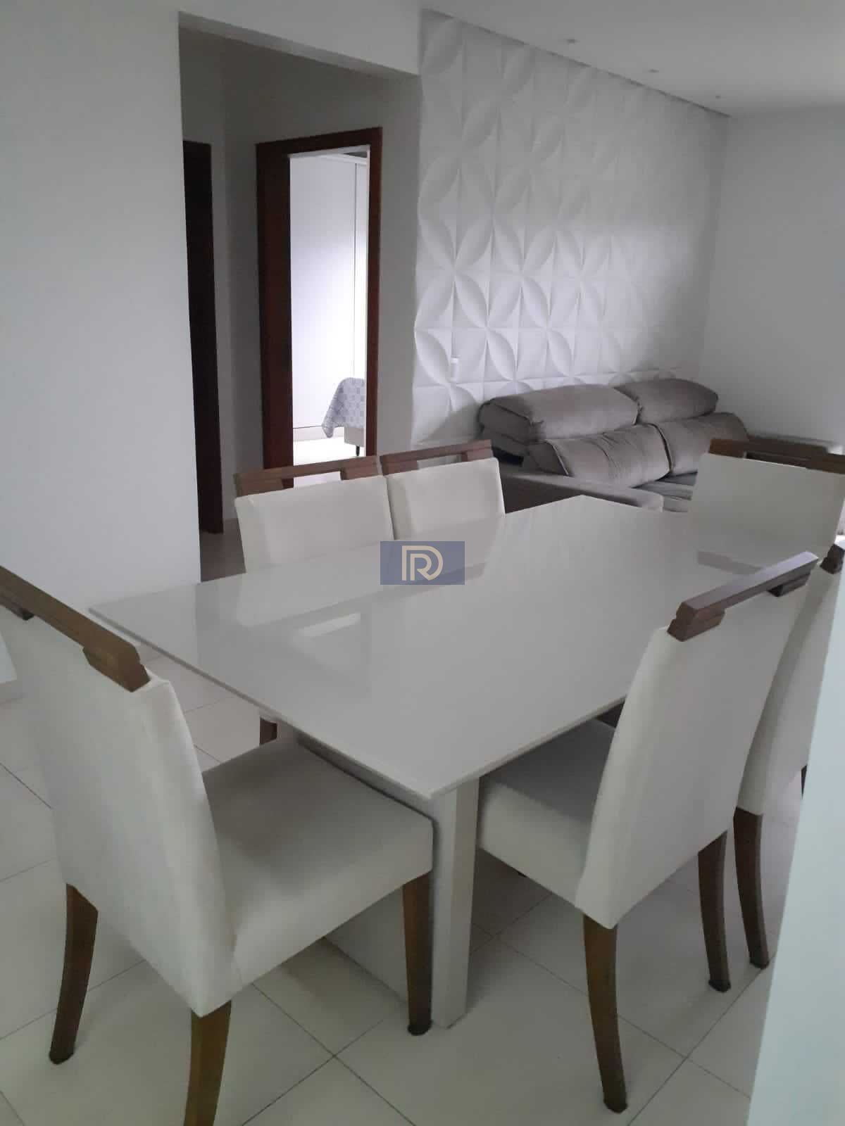 Apartamento à venda com 2 quartos, 76m² - Foto 4