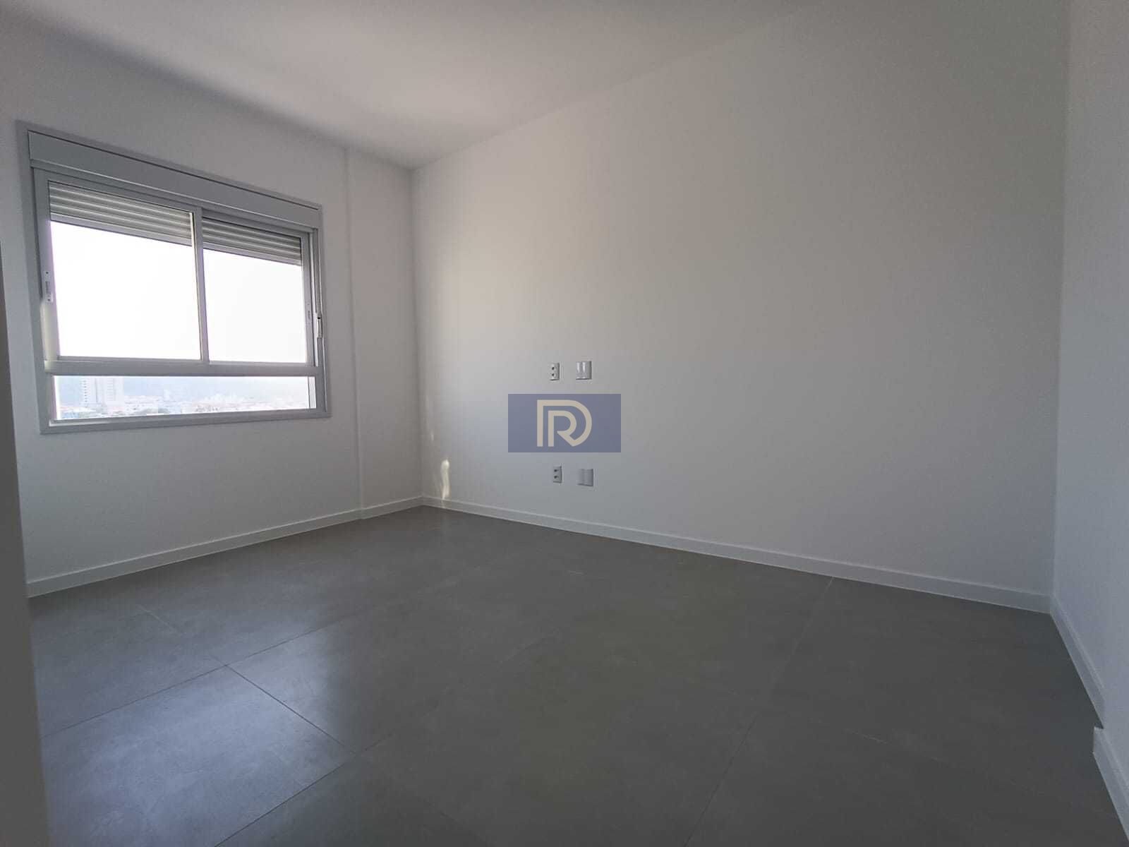 Apartamento à venda com 2 quartos, 75m² - Foto 11