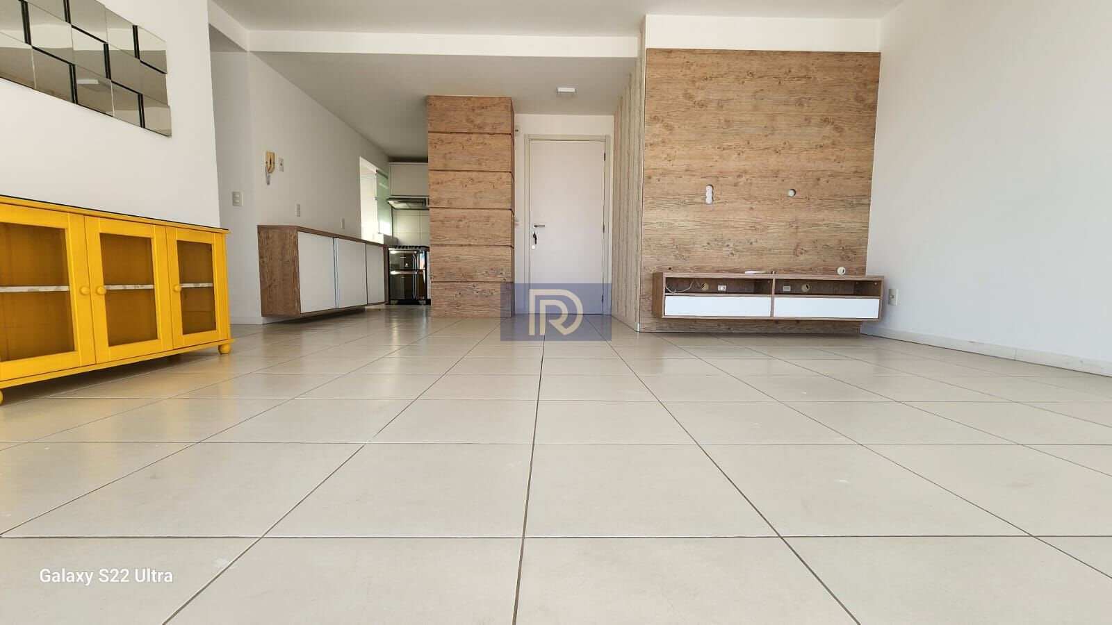 Apartamento à venda com 3 quartos, 94m² - Foto 1