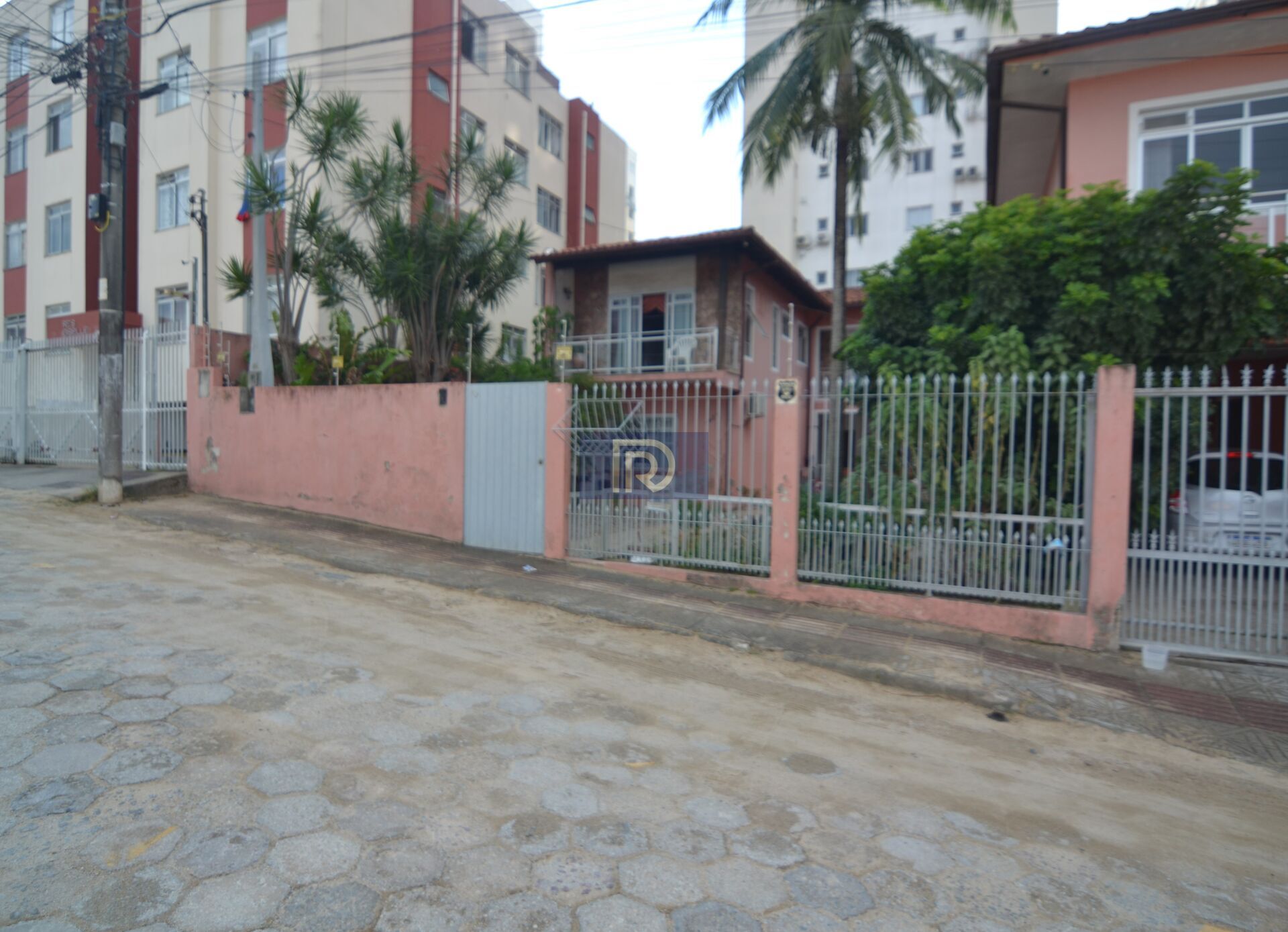 Casa, 7 quartos, 250 m² - Foto 1