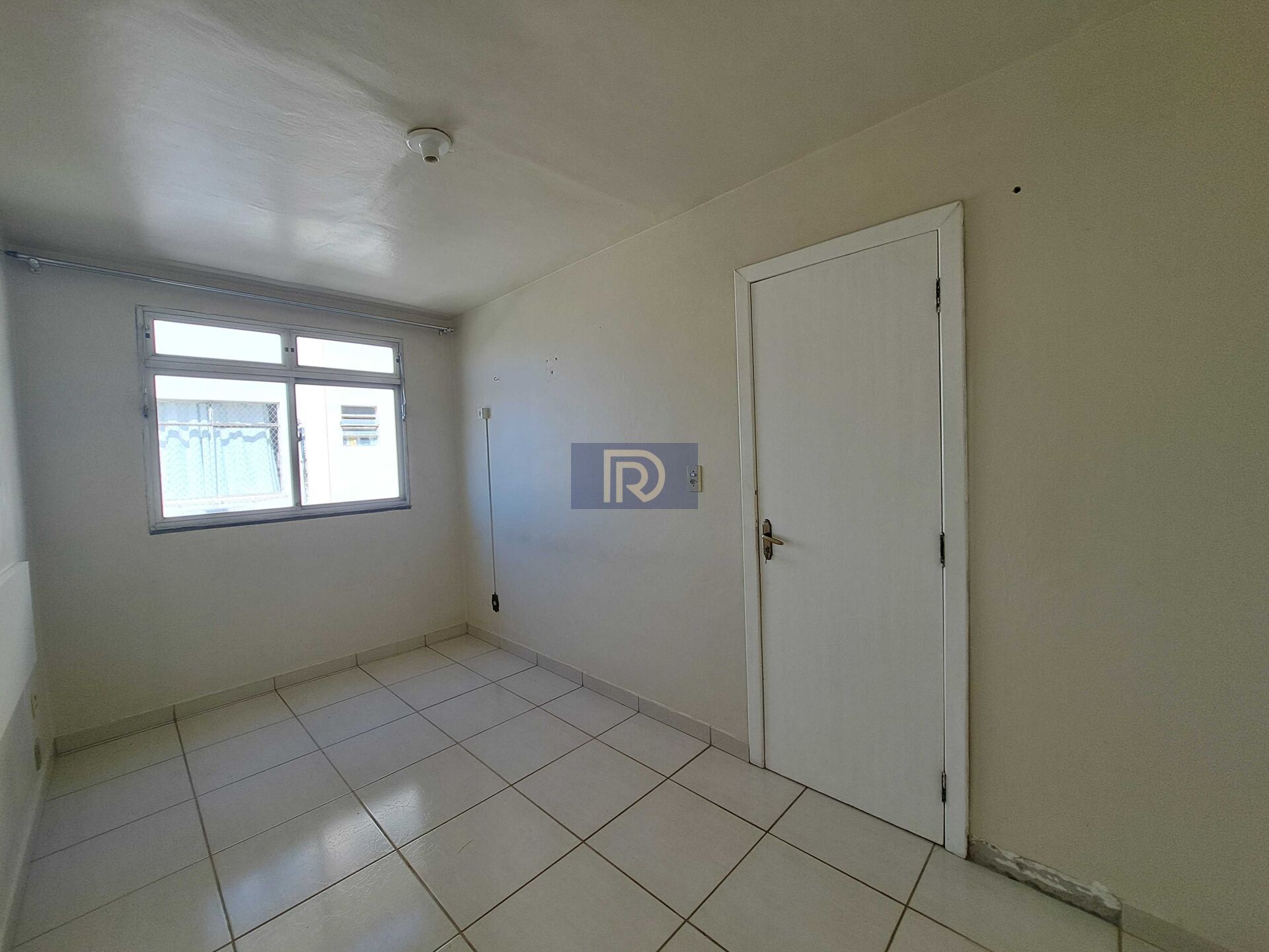 Apartamento à venda com 3 quartos, 48m² - Foto 3