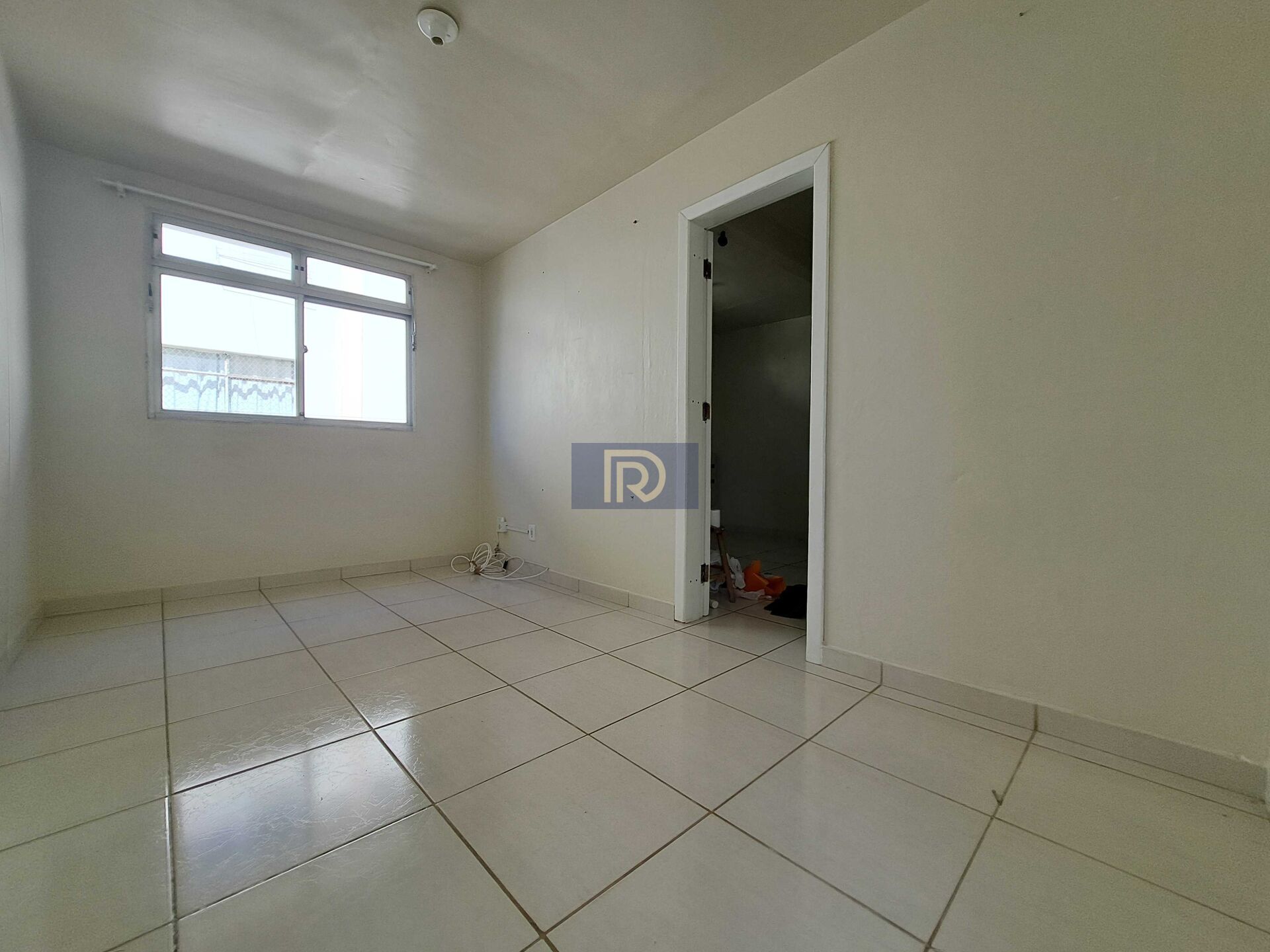 Apartamento à venda com 3 quartos, 48m² - Foto 11