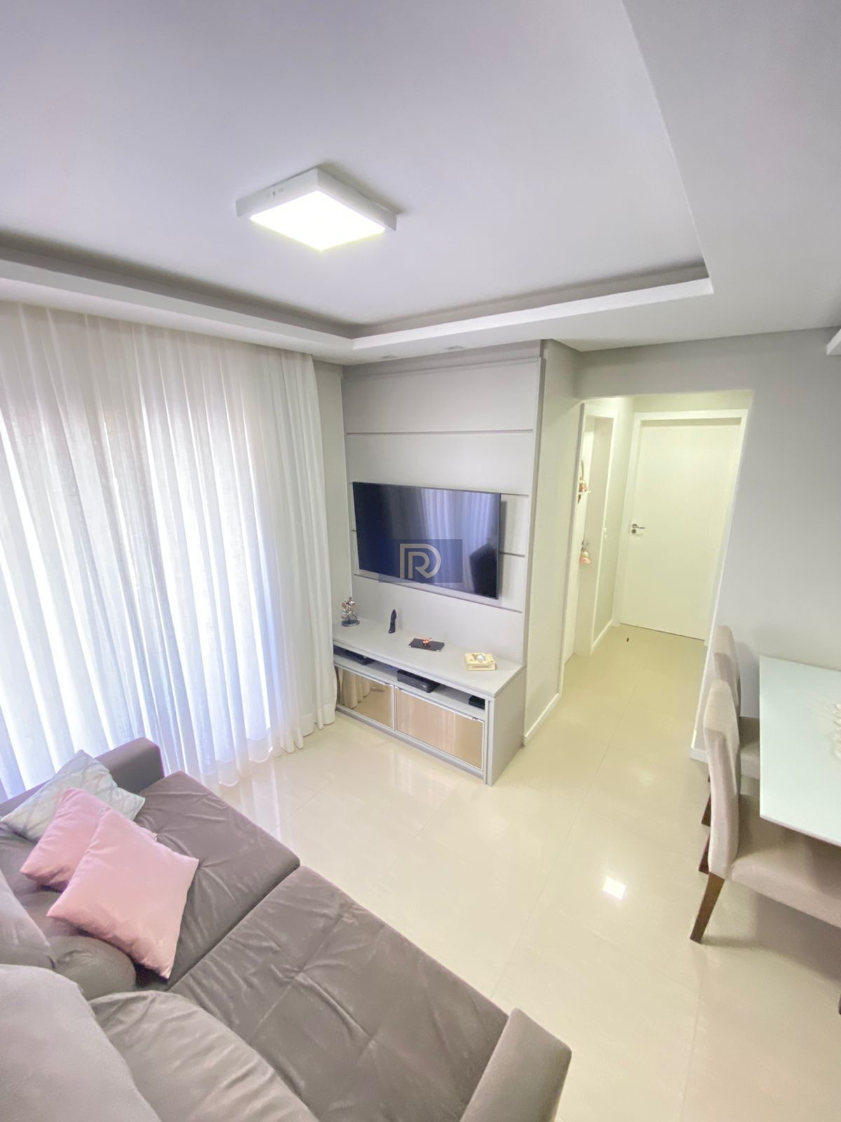 Apartamento à venda com 2 quartos, 47m² - Foto 4