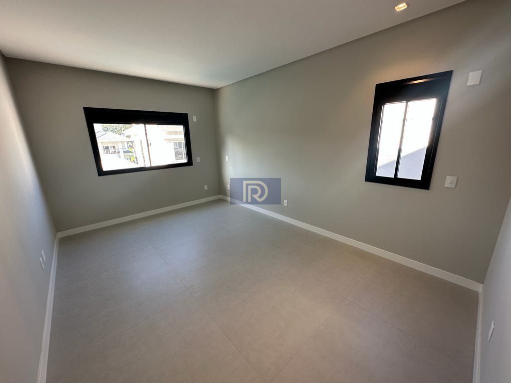 Casa à venda com 3 quartos, 173m² - Foto 11