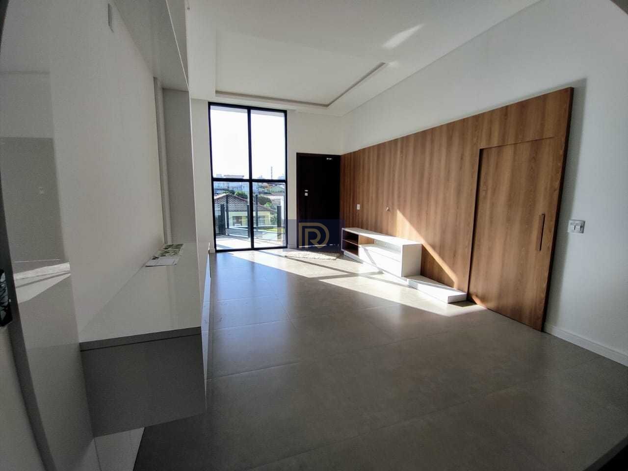 Casa à venda com 3 quartos, 190m² - Foto 4