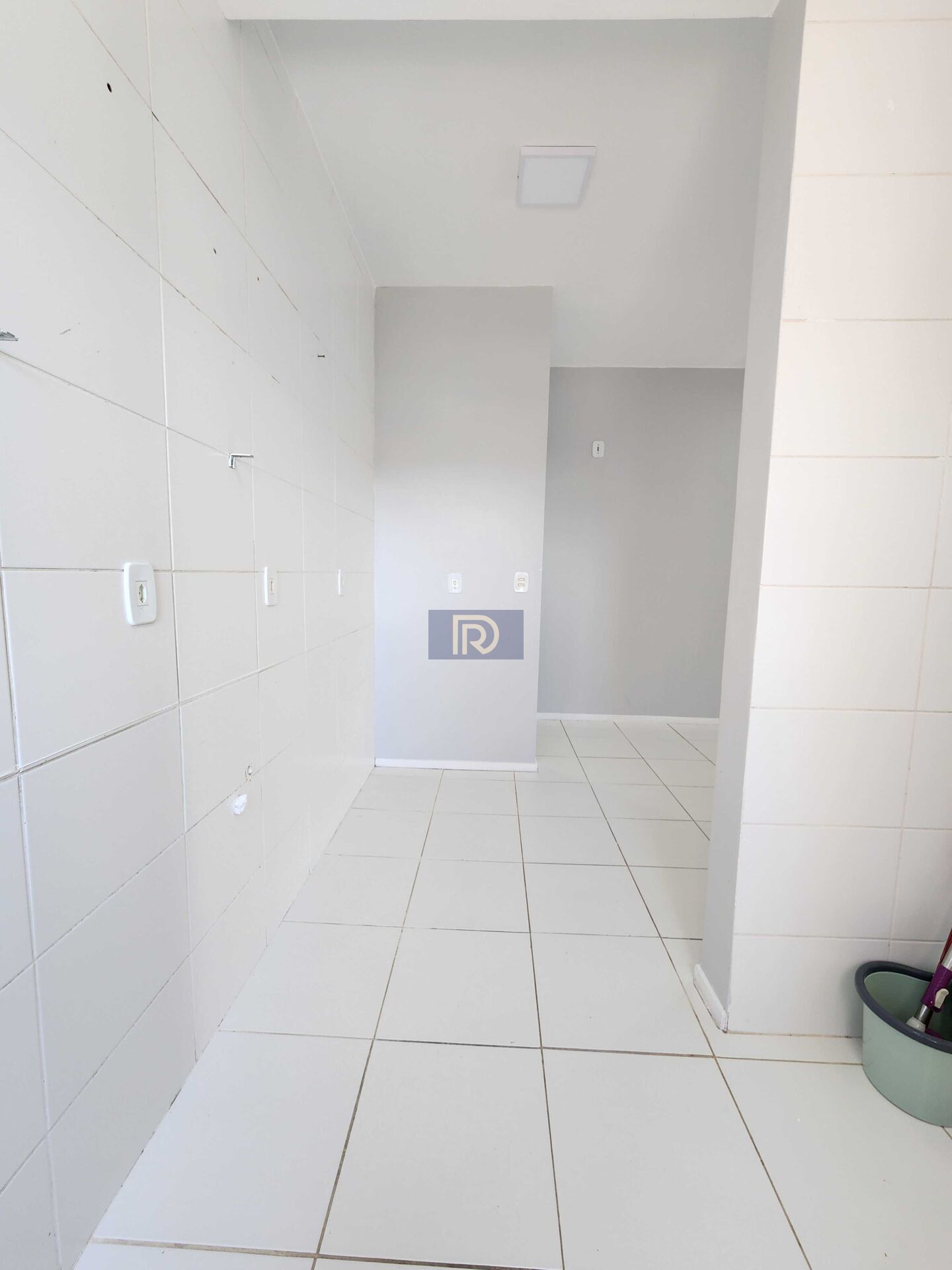 Apartamento à venda com 2 quartos, 62m² - Foto 4