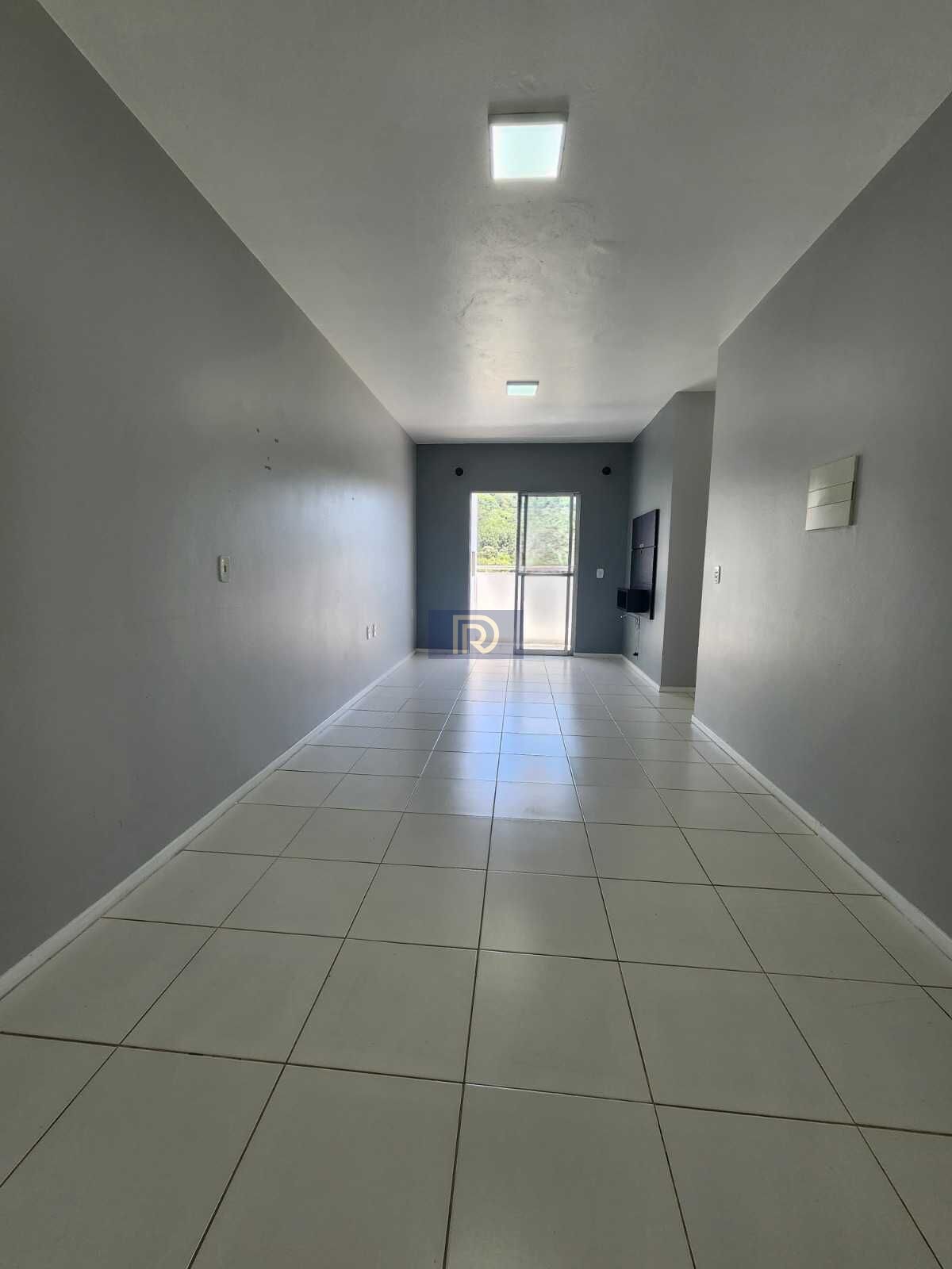 Apartamento à venda com 2 quartos, 62m² - Foto 1