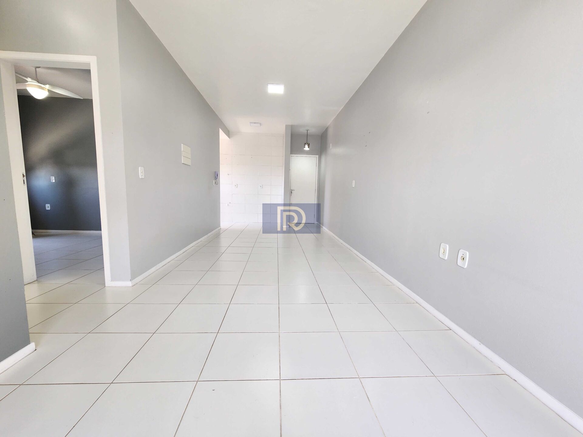 Apartamento à venda com 2 quartos, 62m² - Foto 9